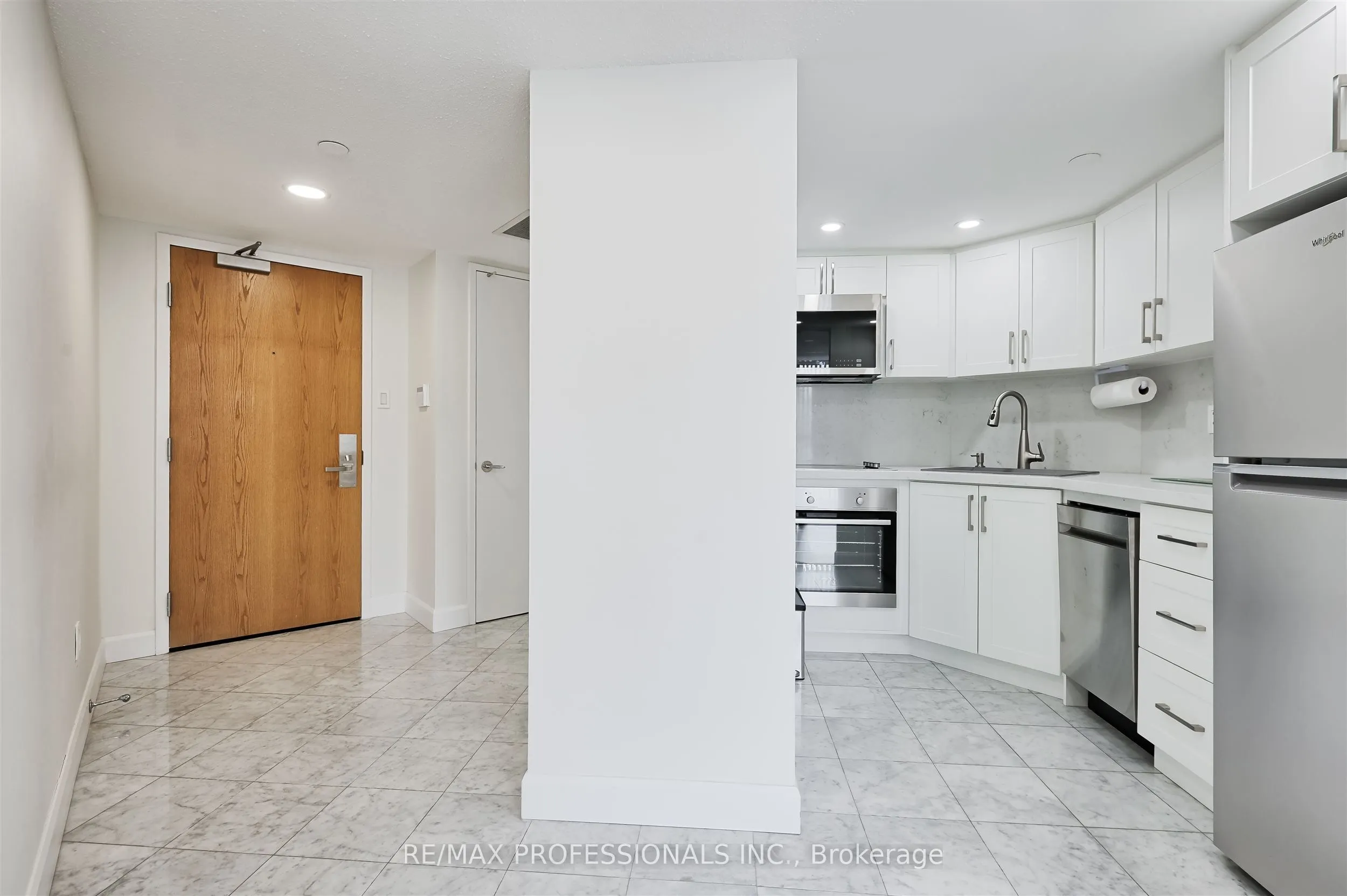 38 Elm Street, #3110