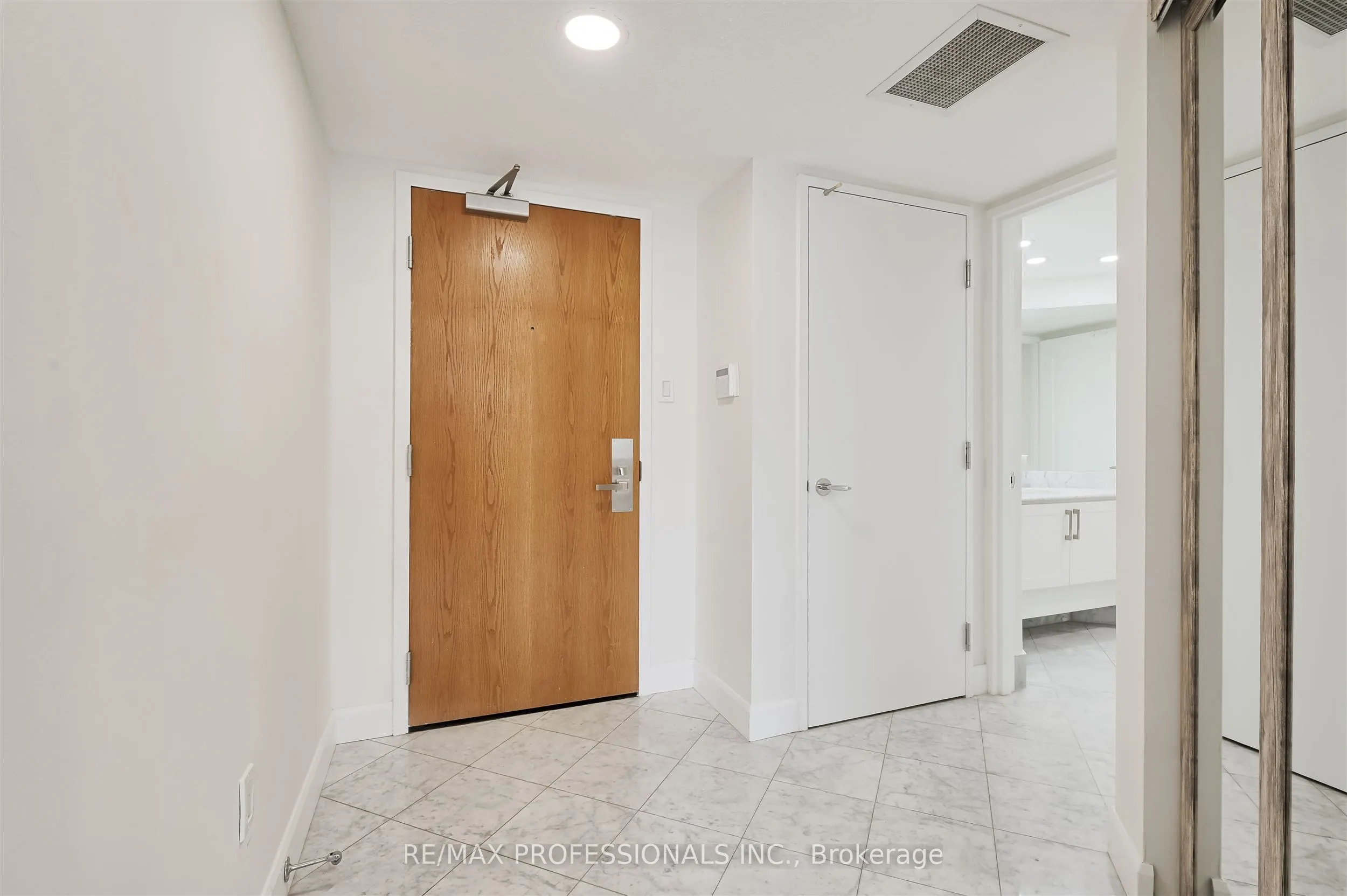 38 Elm Street, #3110