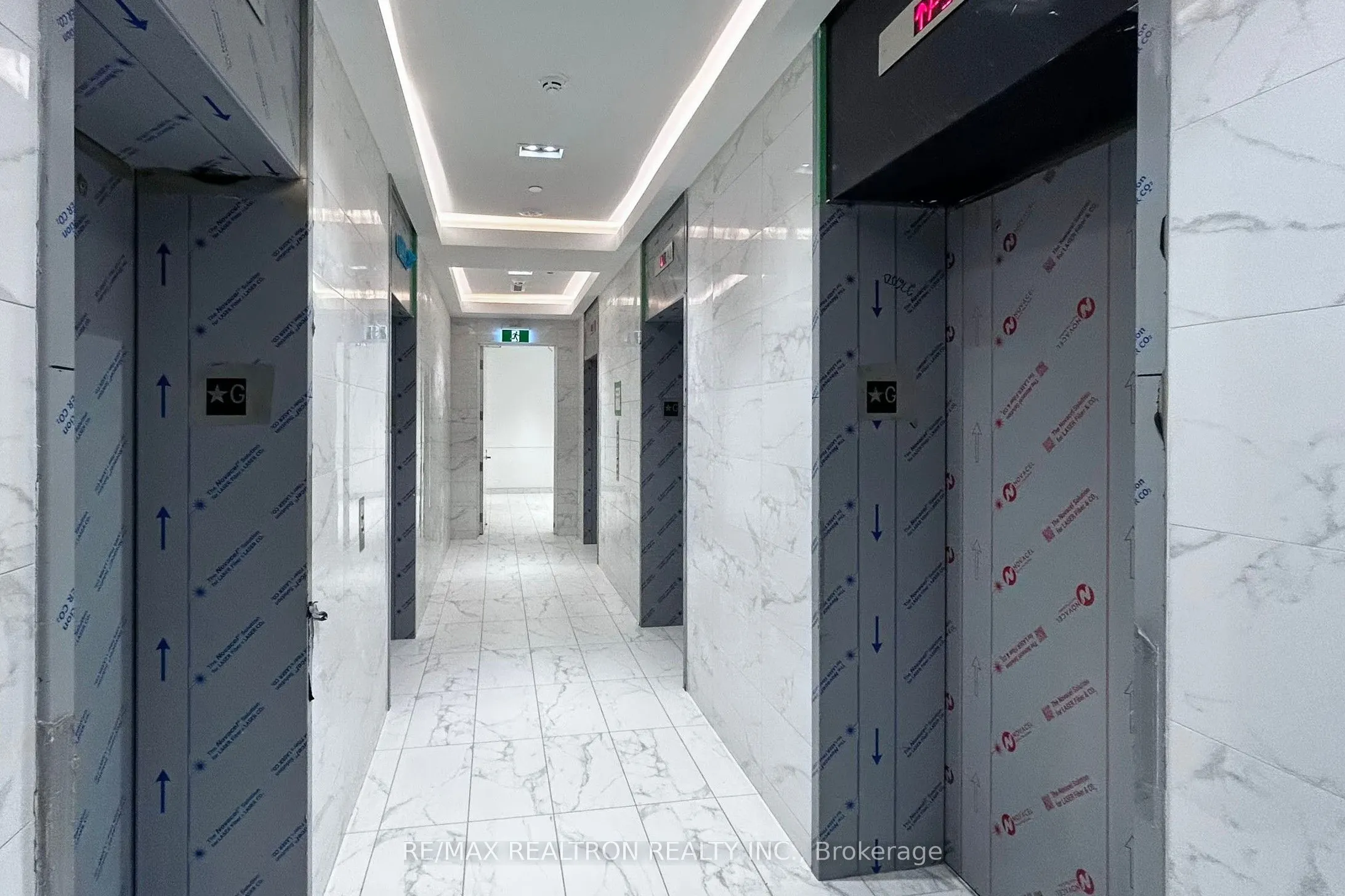 238 Simcoe Street, #1901