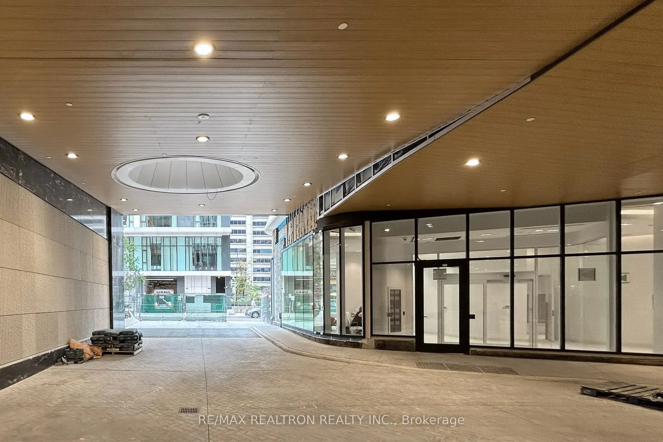 238 Simcoe Street, #1901