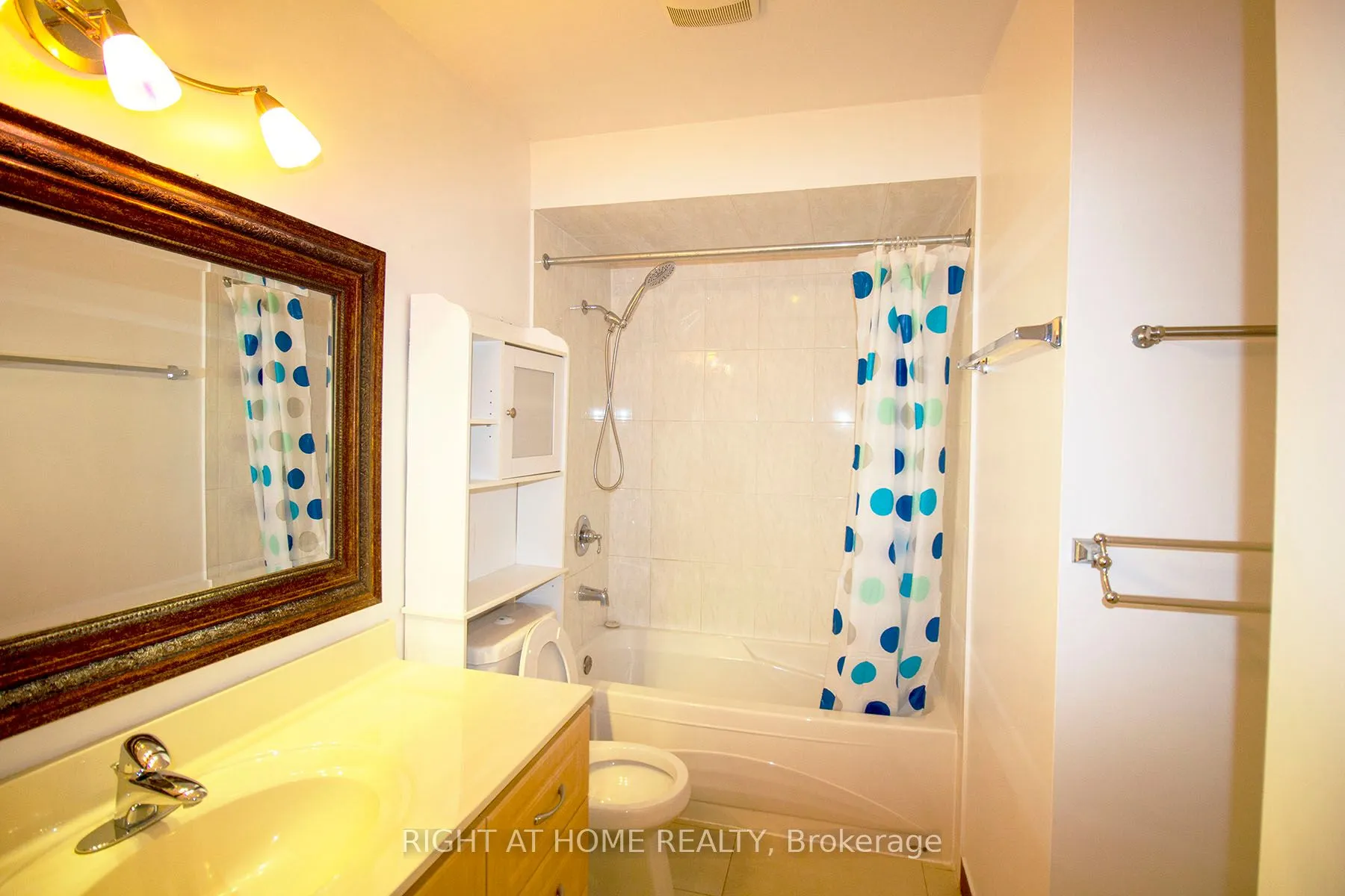 55 Mentor Boulevard, #Upper Unit