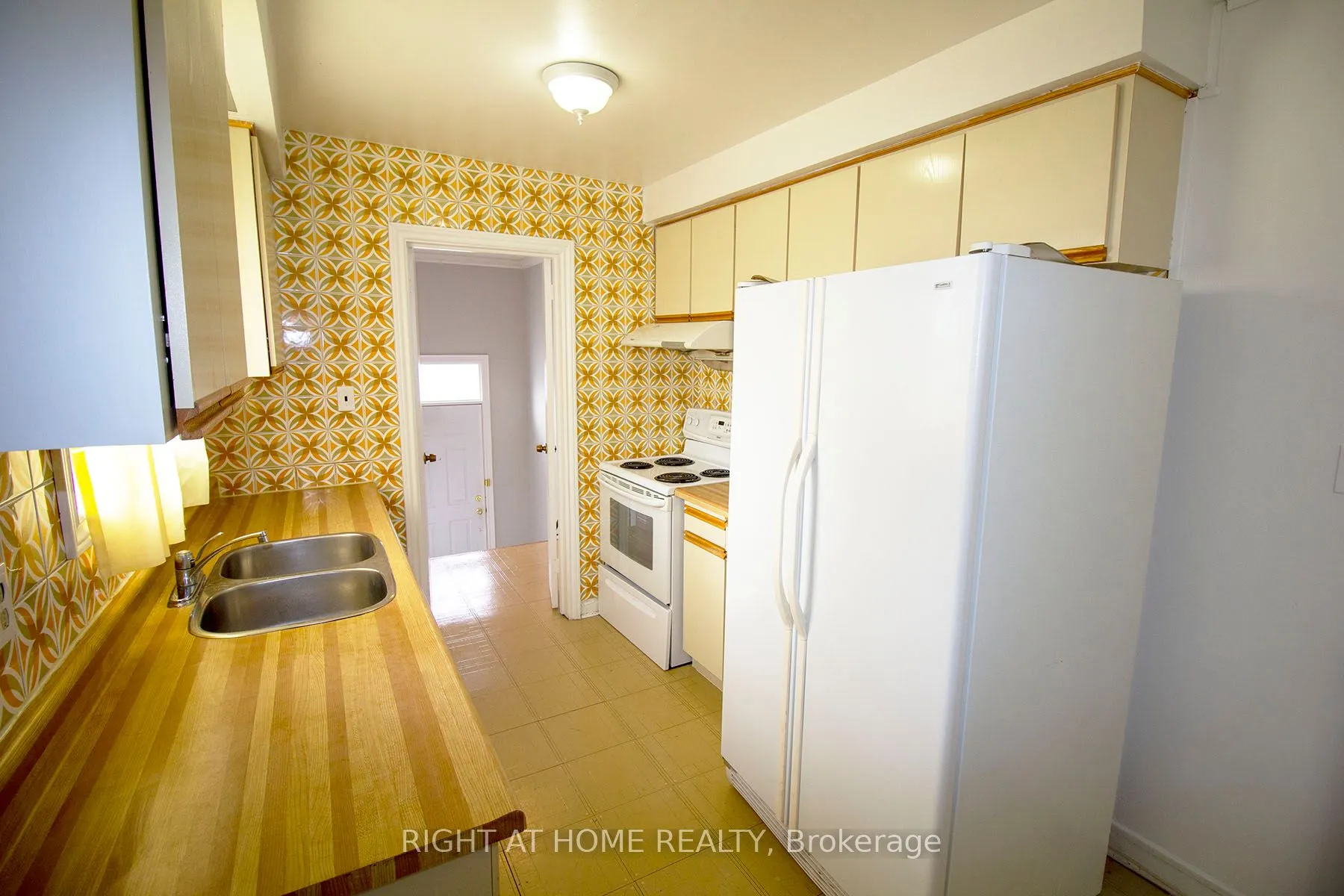 55 Mentor Boulevard, #Upper Unit