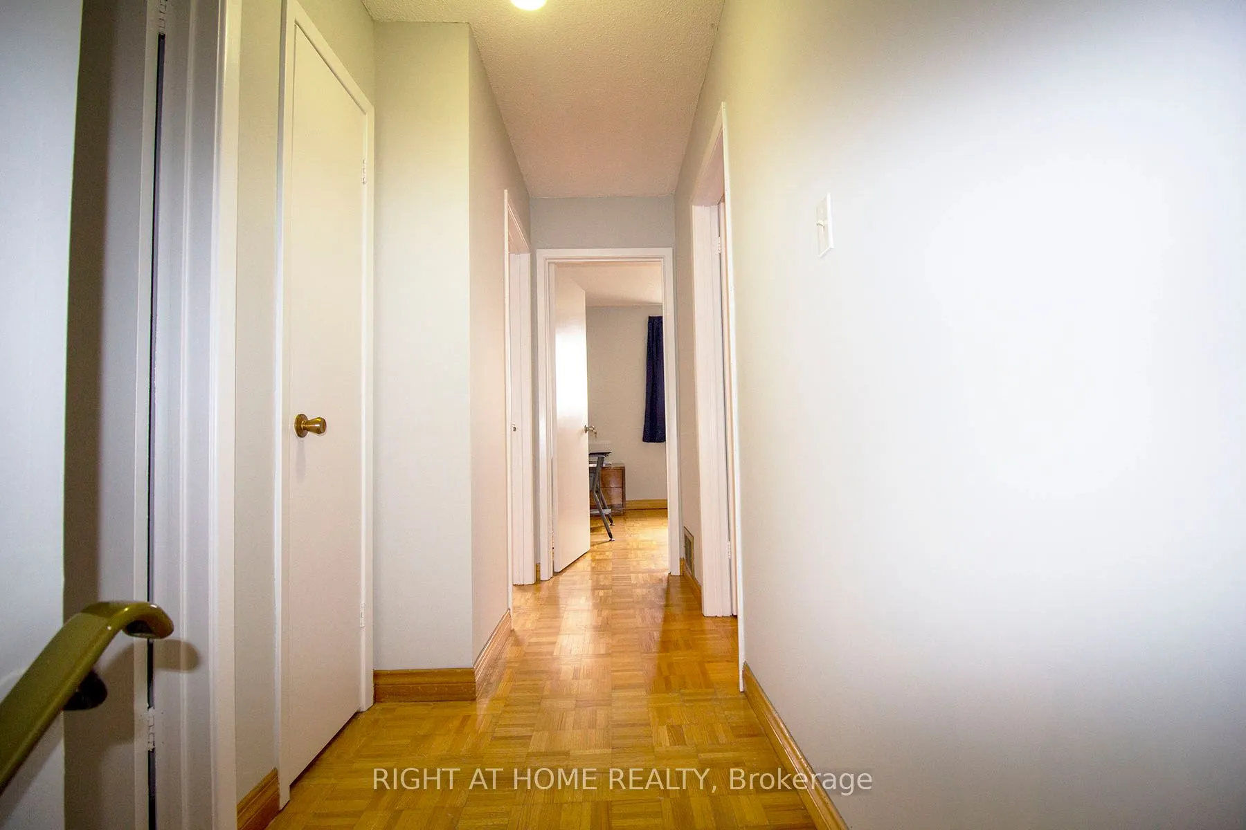 55 Mentor Boulevard, #Upper Unit