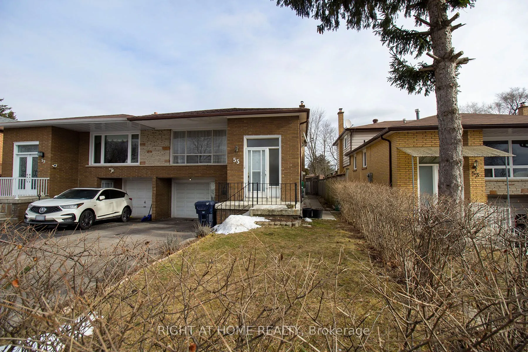 55 Mentor Boulevard, #Upper Unit