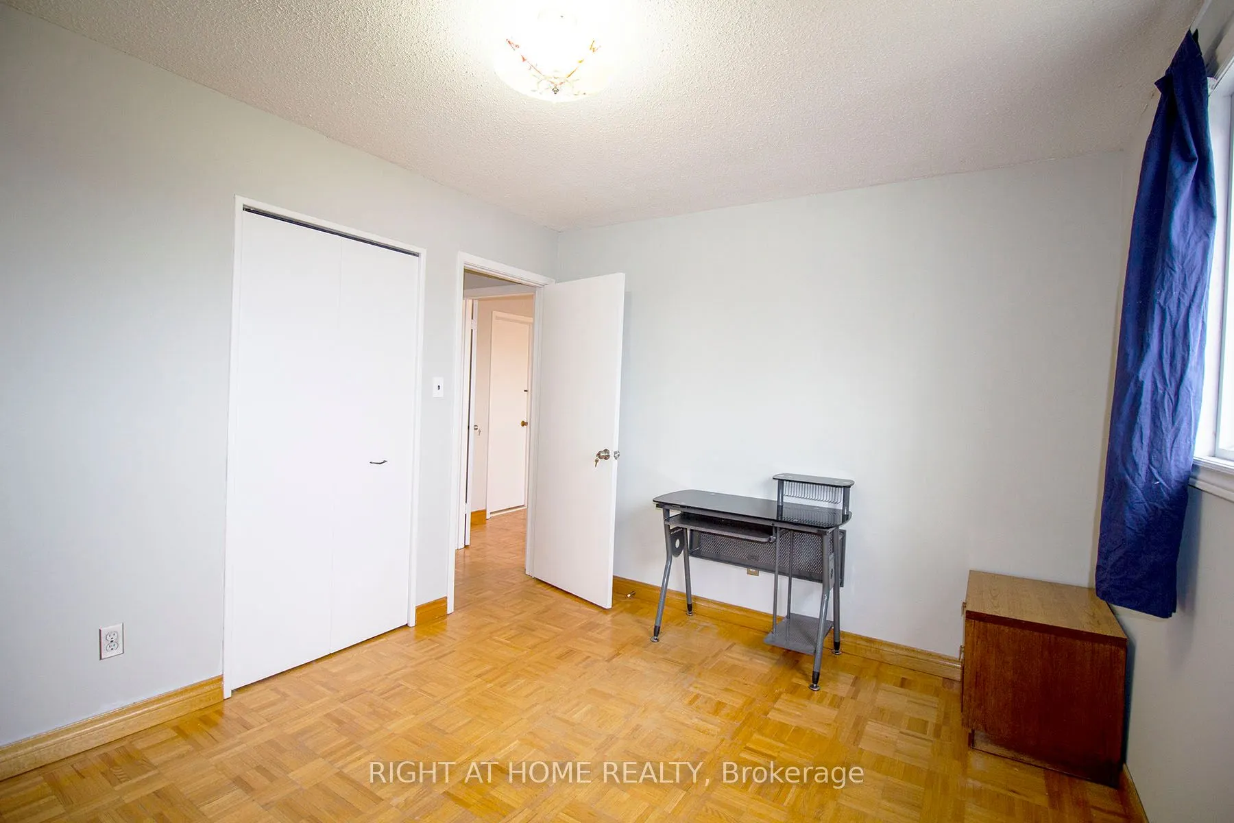 55 Mentor Boulevard, #Upper Unit