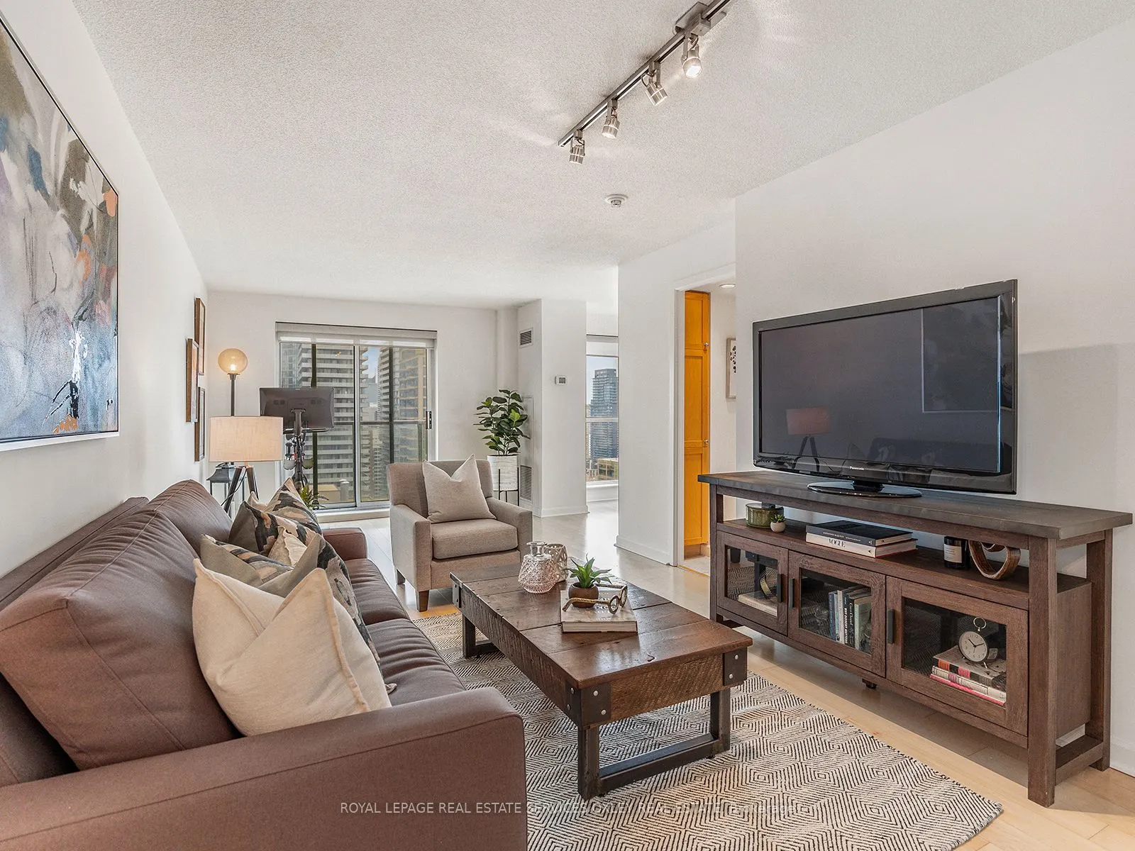8 Park Road, #3312