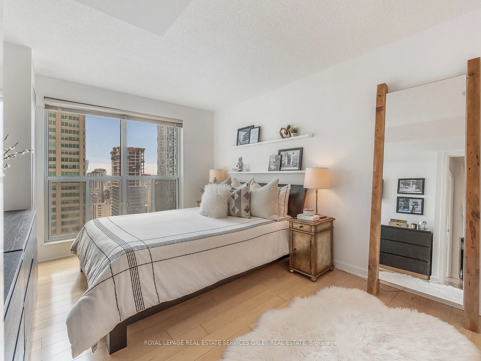 8 Park Road, #3312