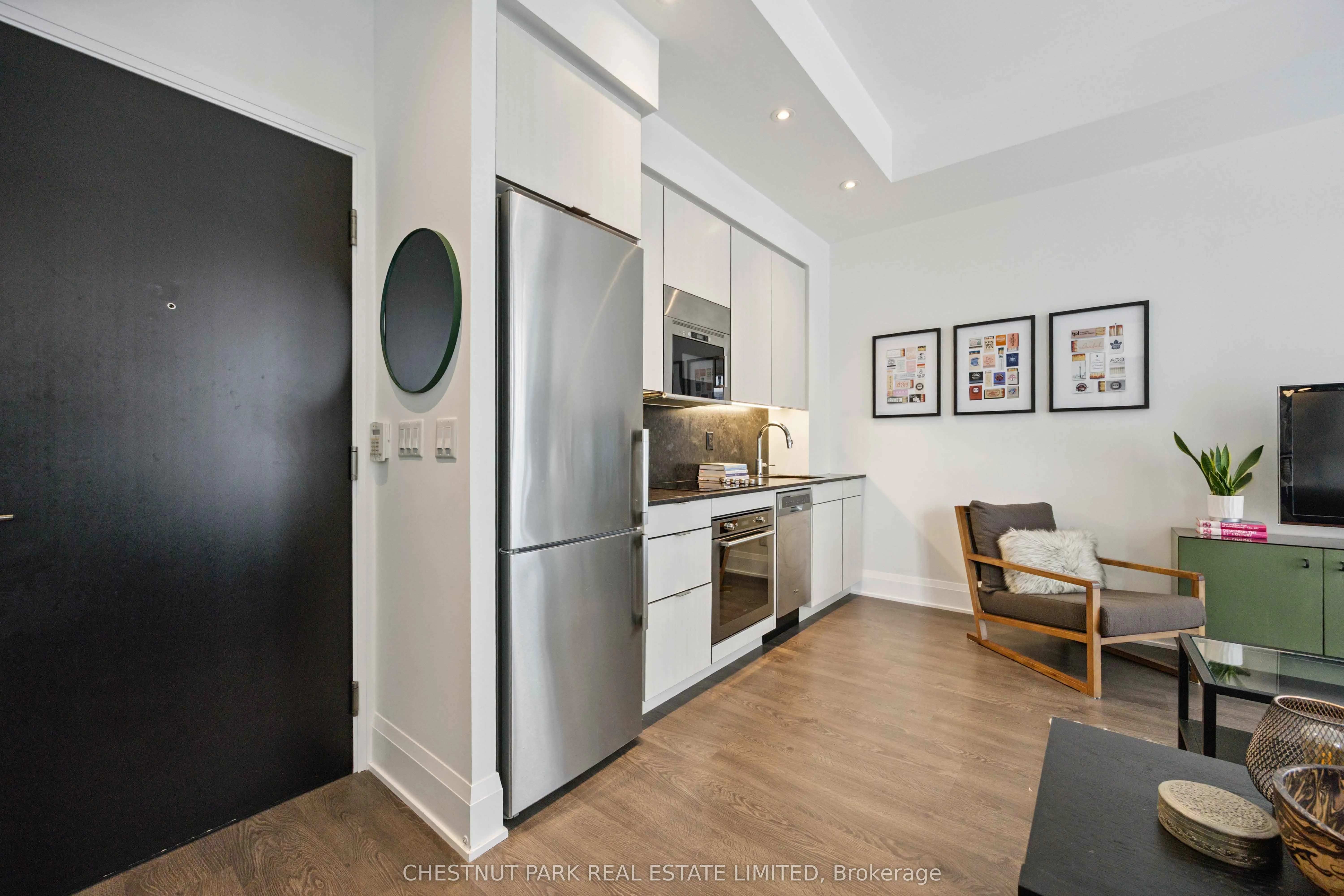 101 Erskine Avenue, #608