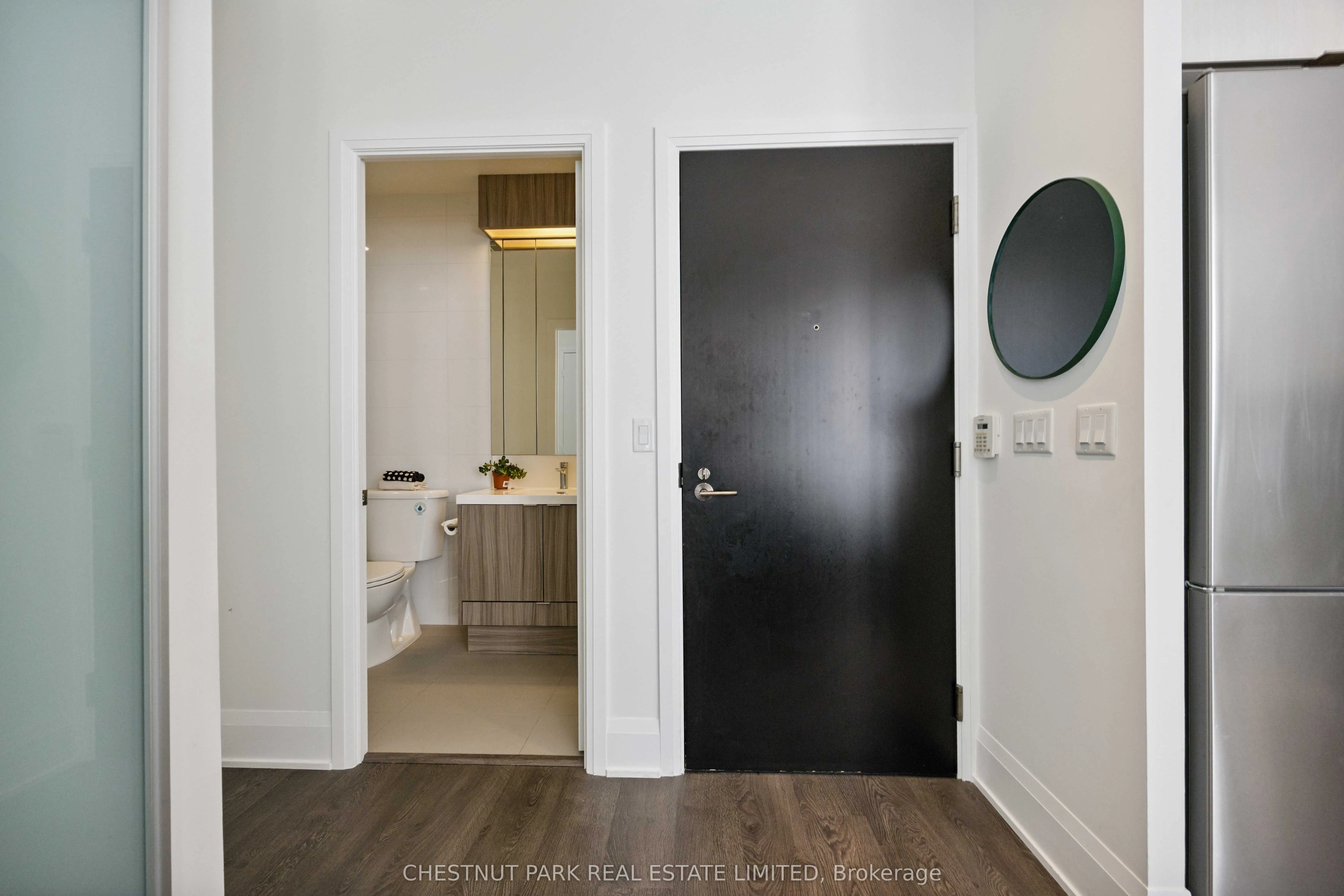 101 Erskine Avenue, #608