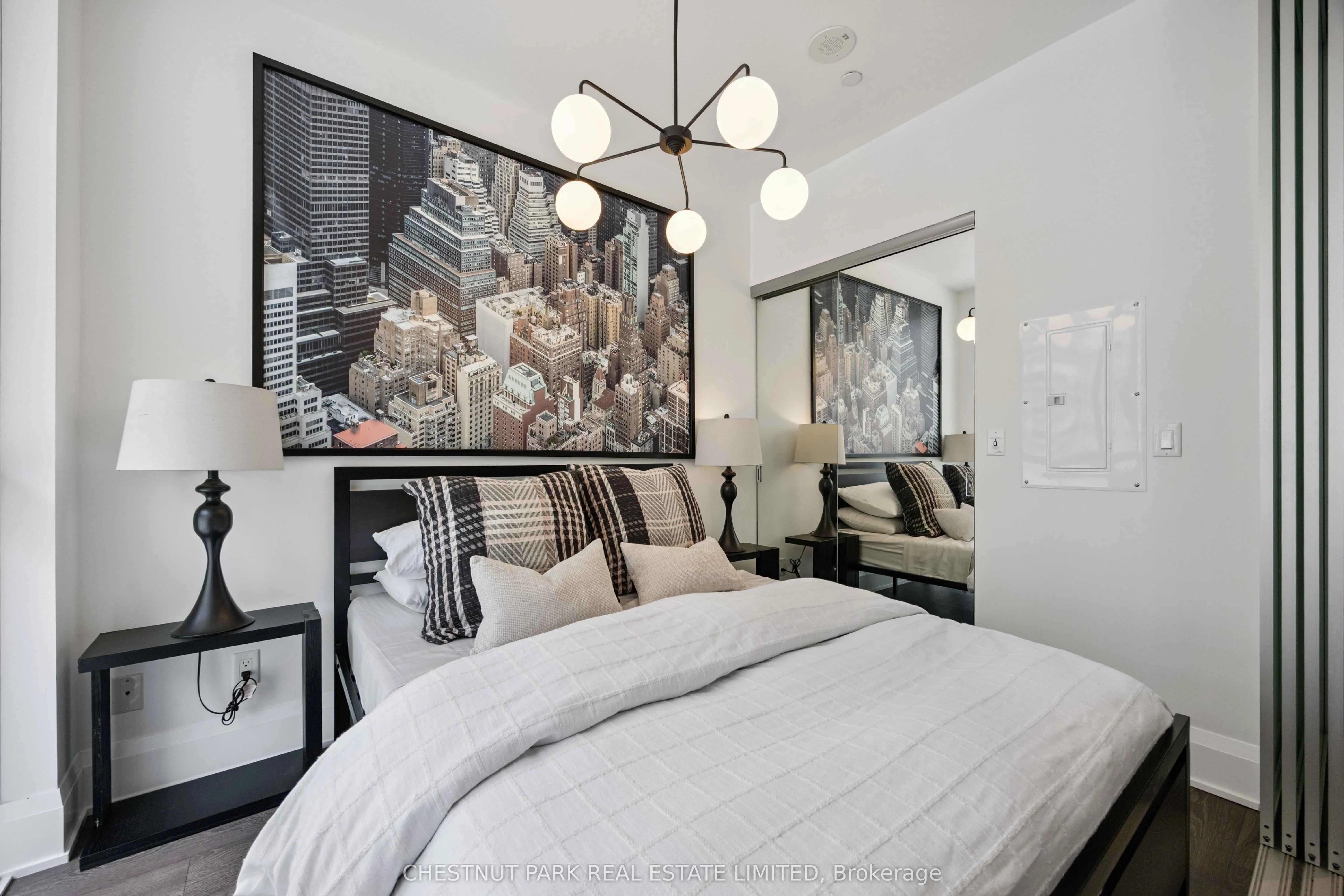 101 Erskine Avenue, #608