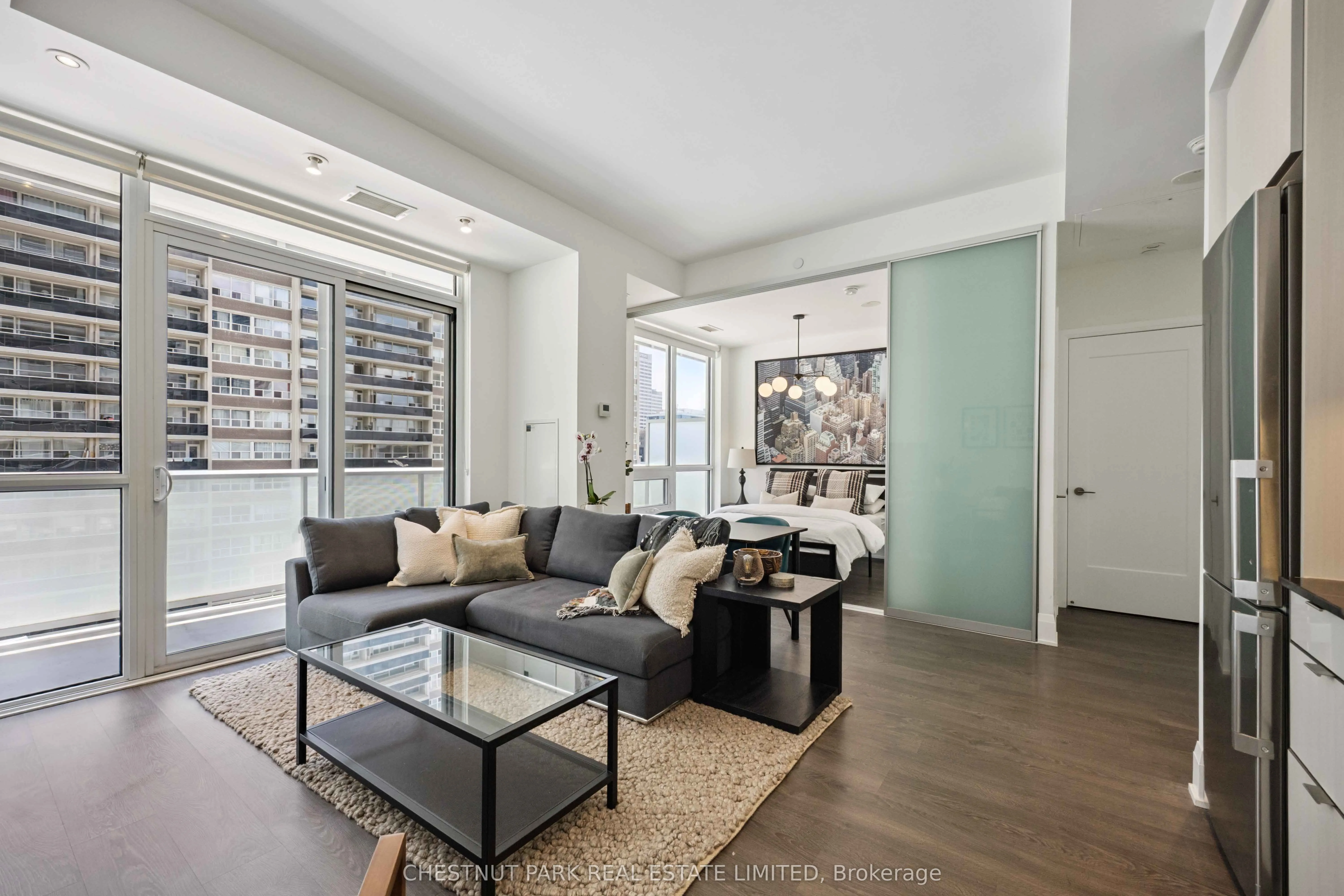 101 Erskine Avenue, #608
