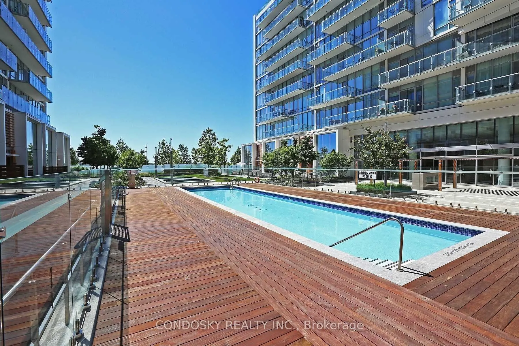 29 Queens Quay E, #601