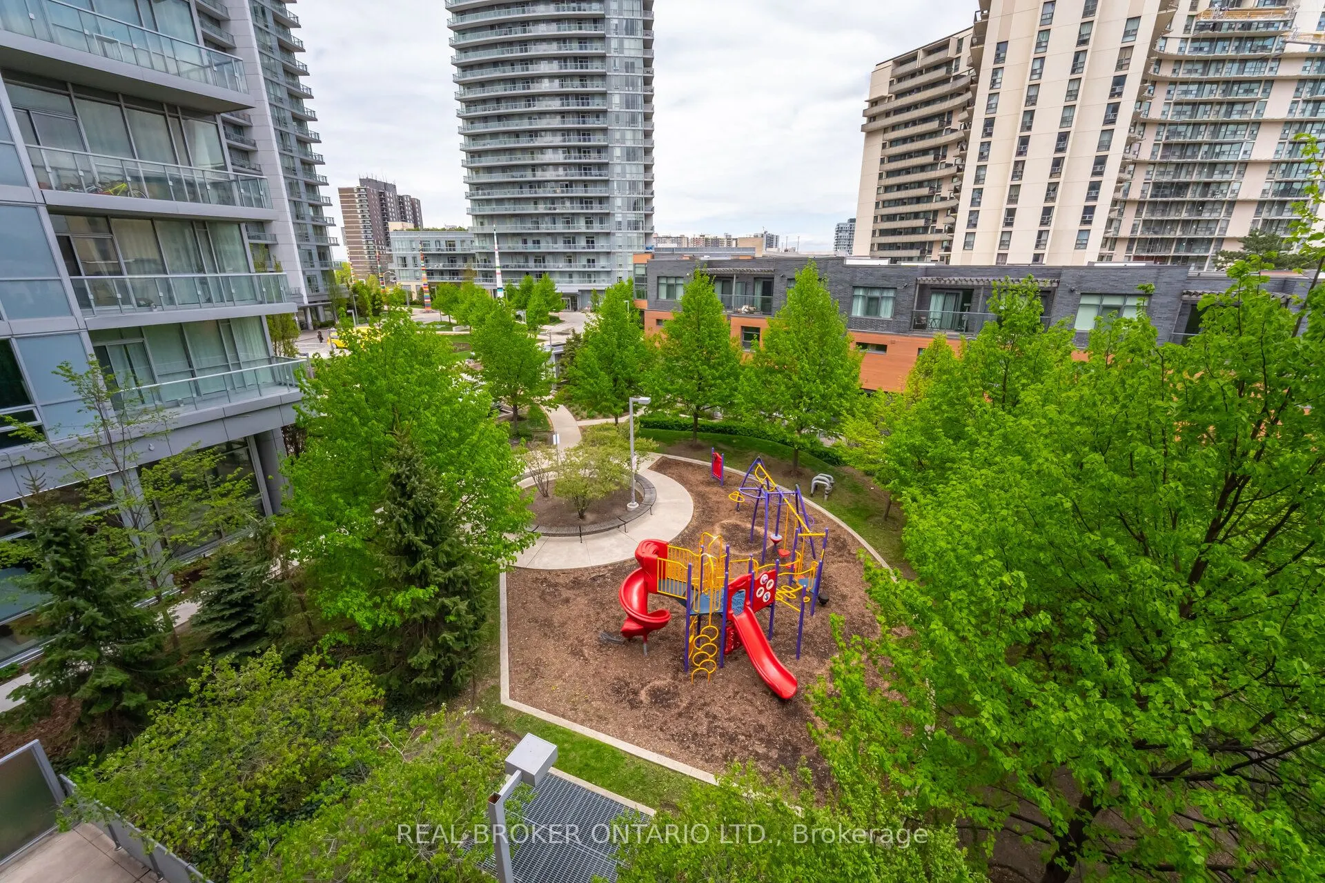 62 Forest Manor Road, #306