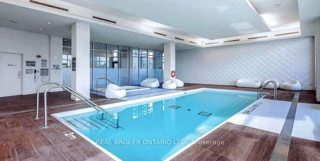 62 Forest Manor Road, #306