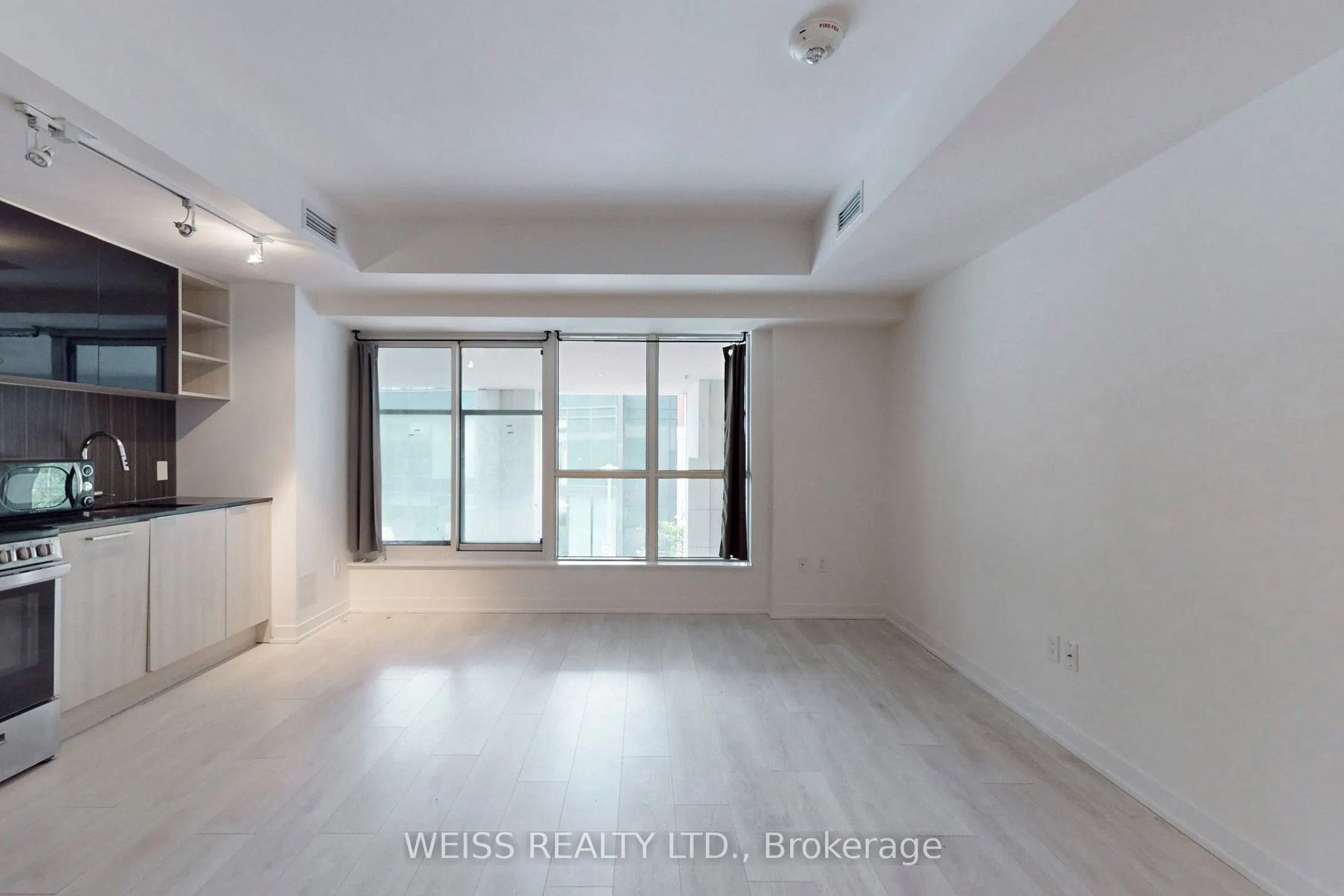 31 Tippett Road, #221