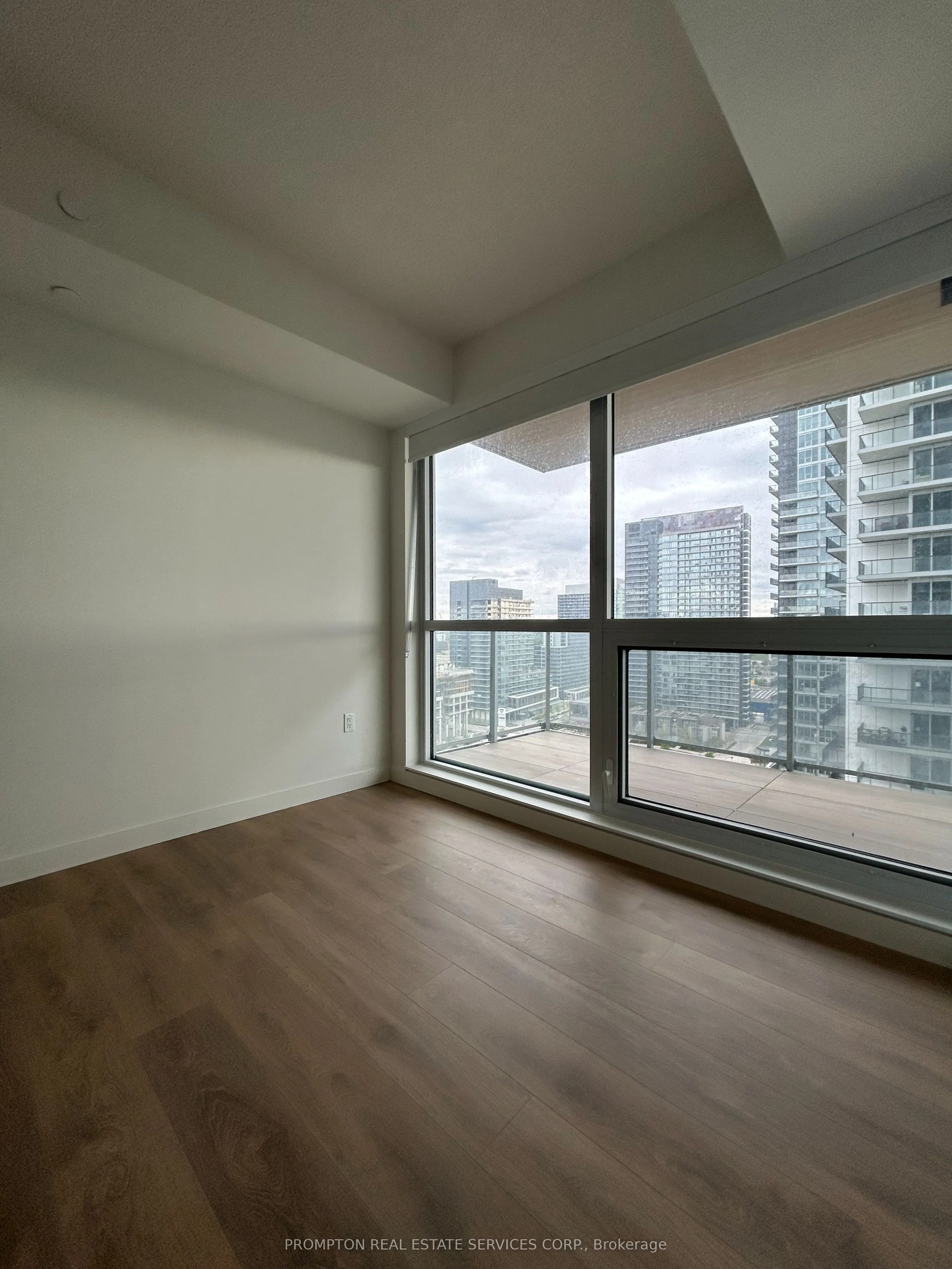 27 McMahon Drive, #1615