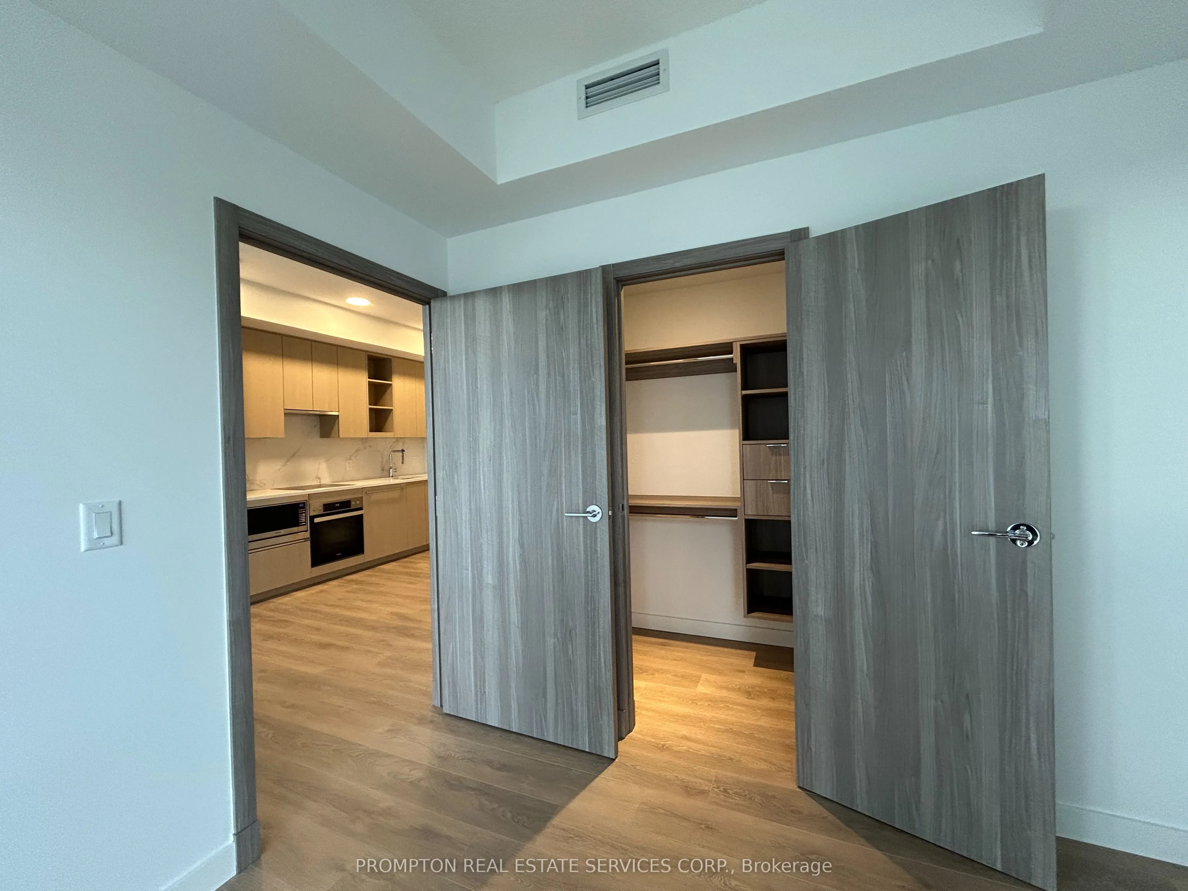 27 McMahon Drive, #1615