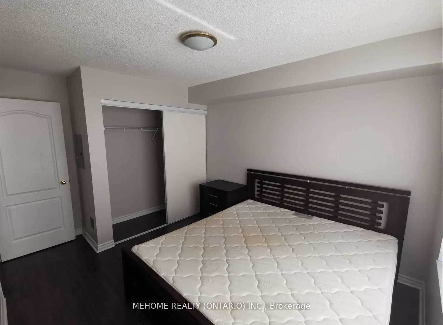 18 Sommerset Way, #1210