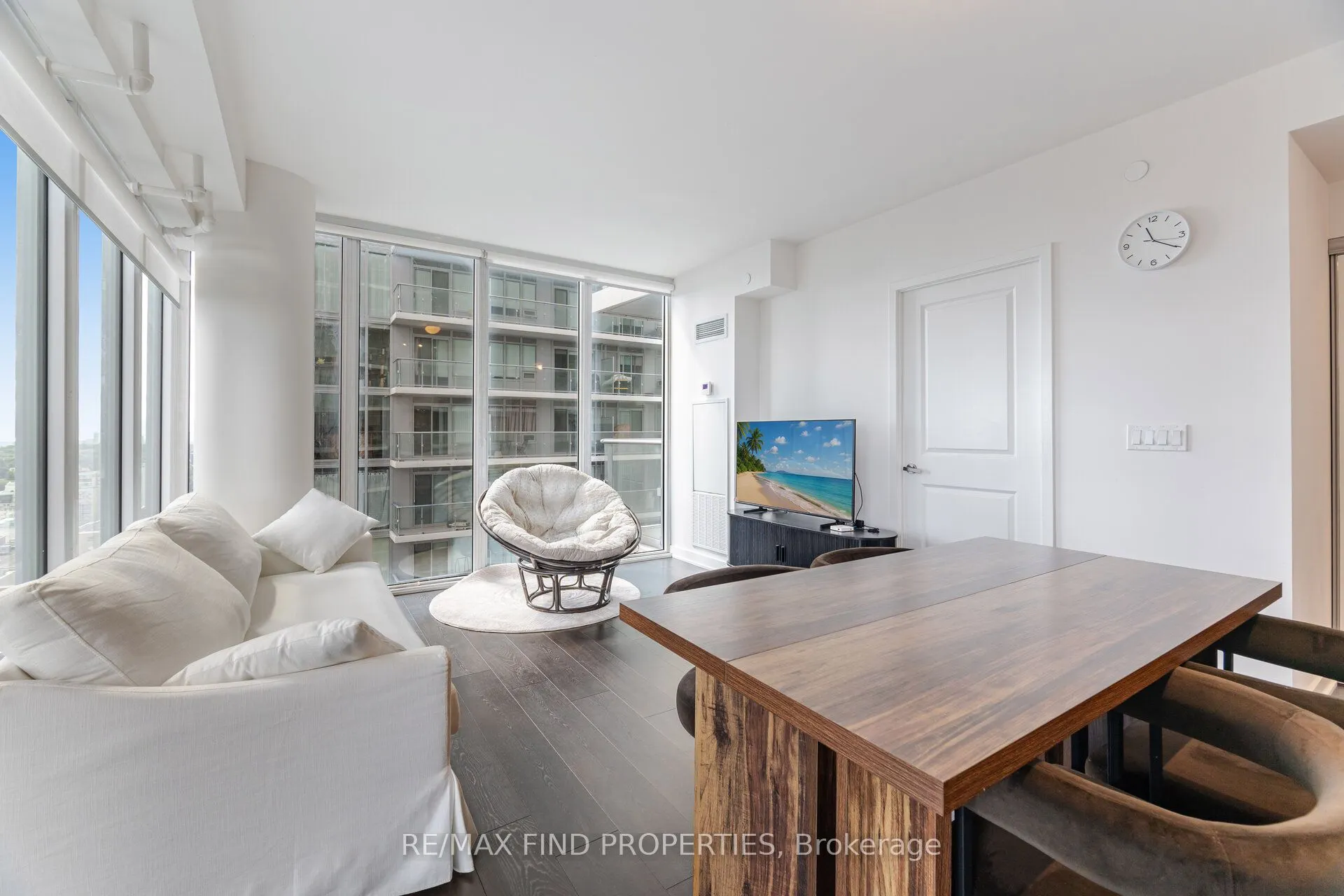 99 Broadway Avenue, #2304