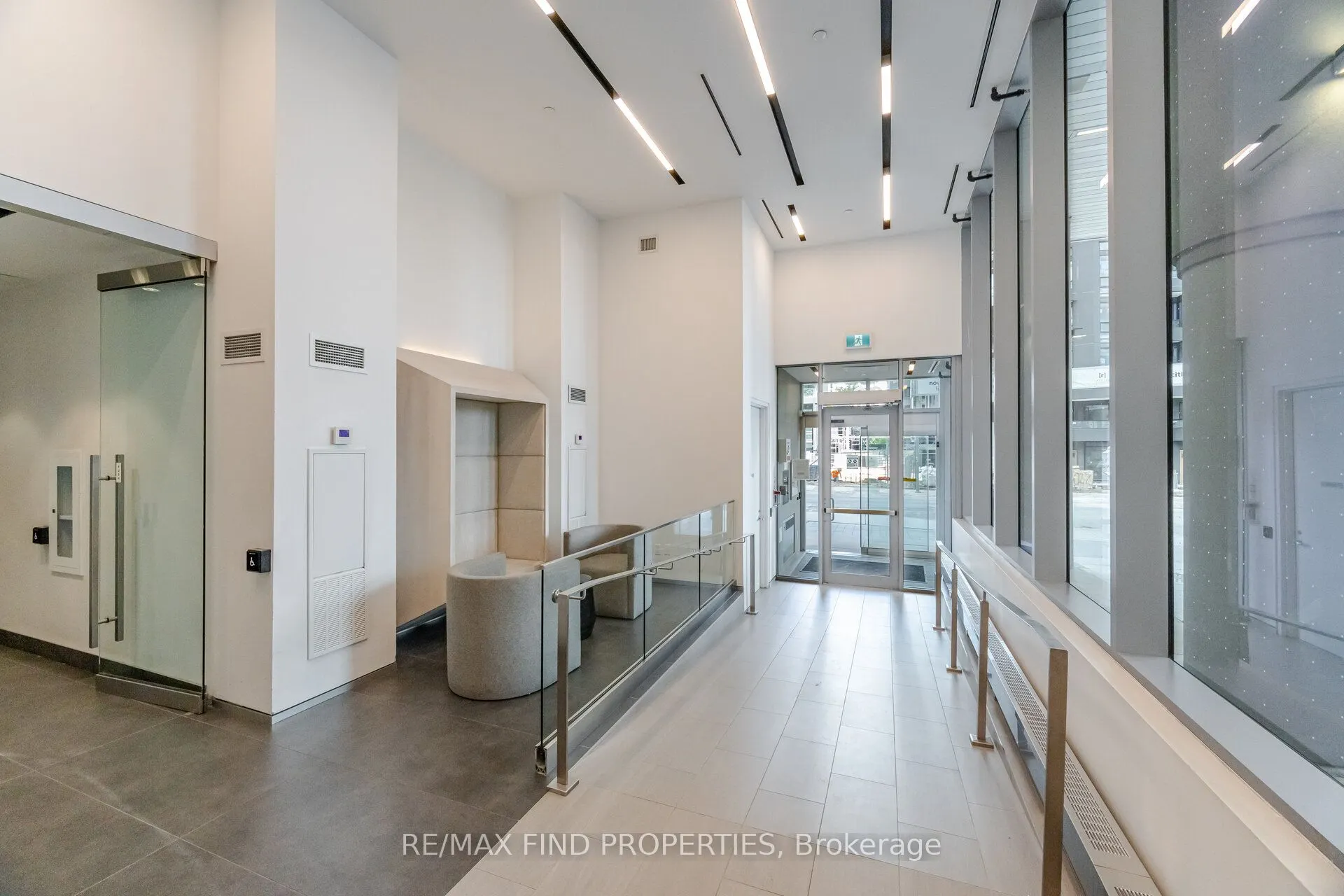 99 Broadway Avenue, #2304