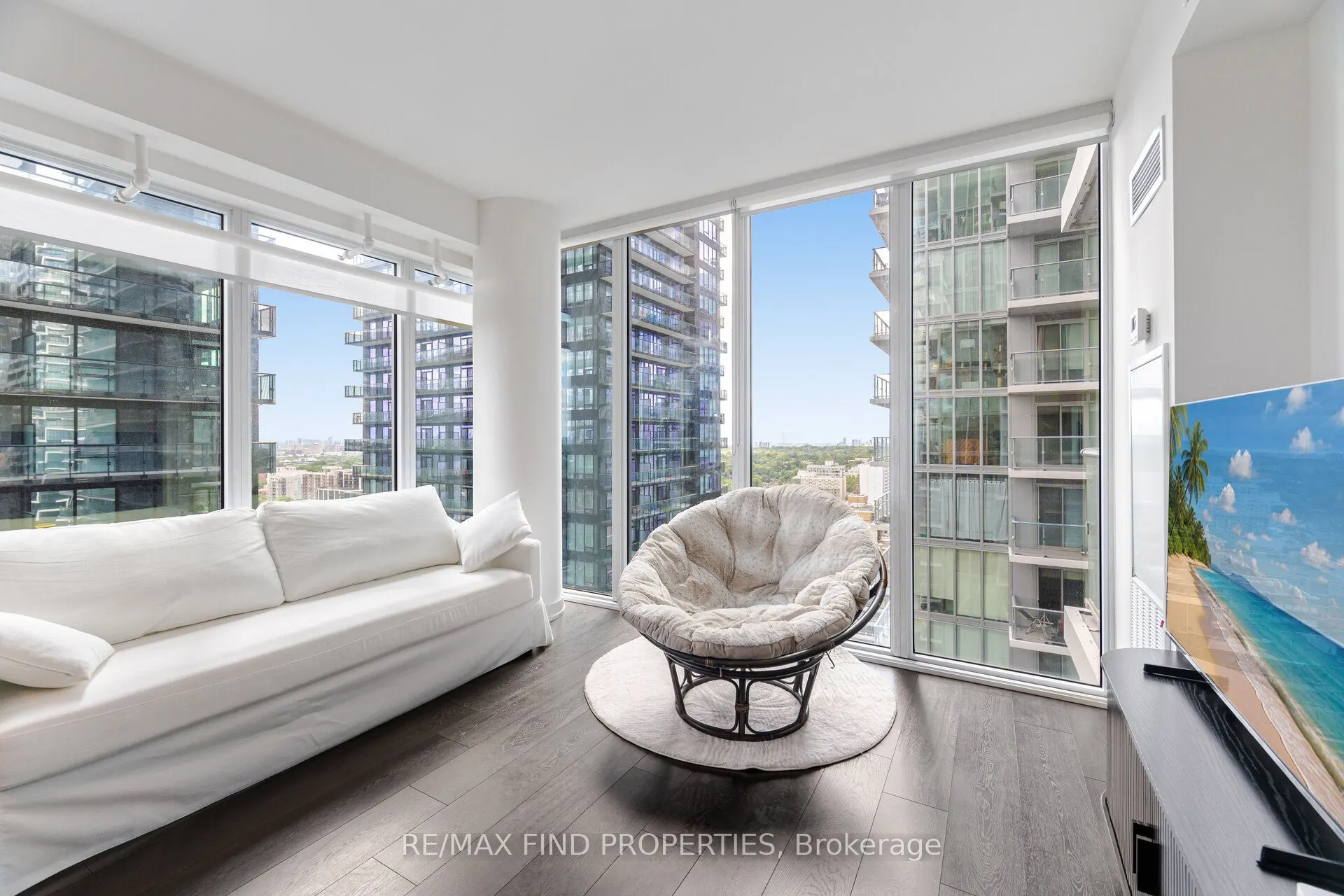 99 Broadway Avenue, #2304