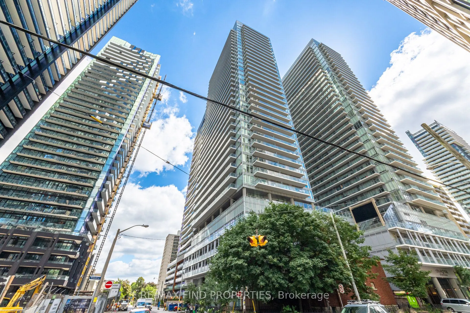 99 Broadway Avenue, #2304