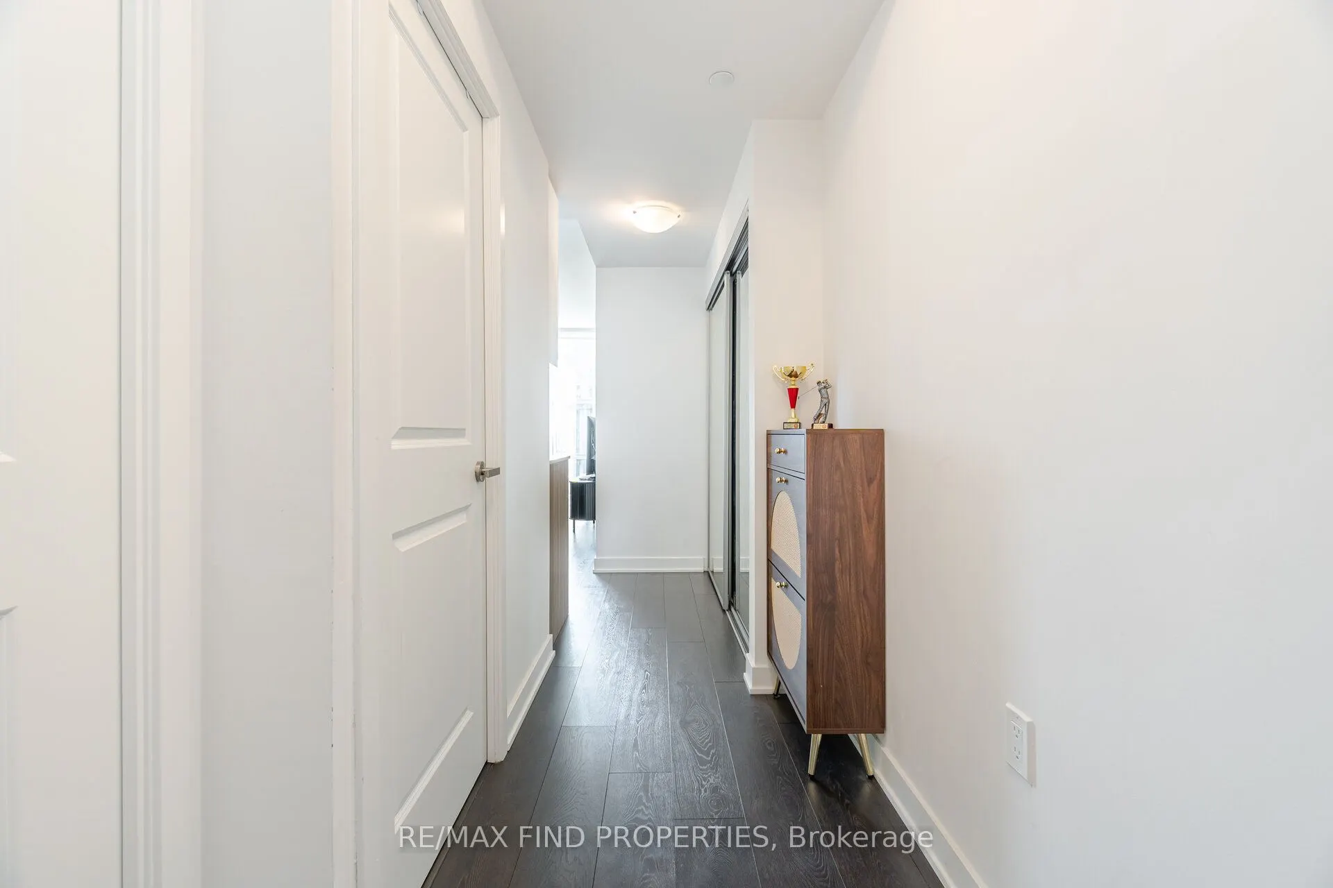 99 Broadway Avenue, #2304