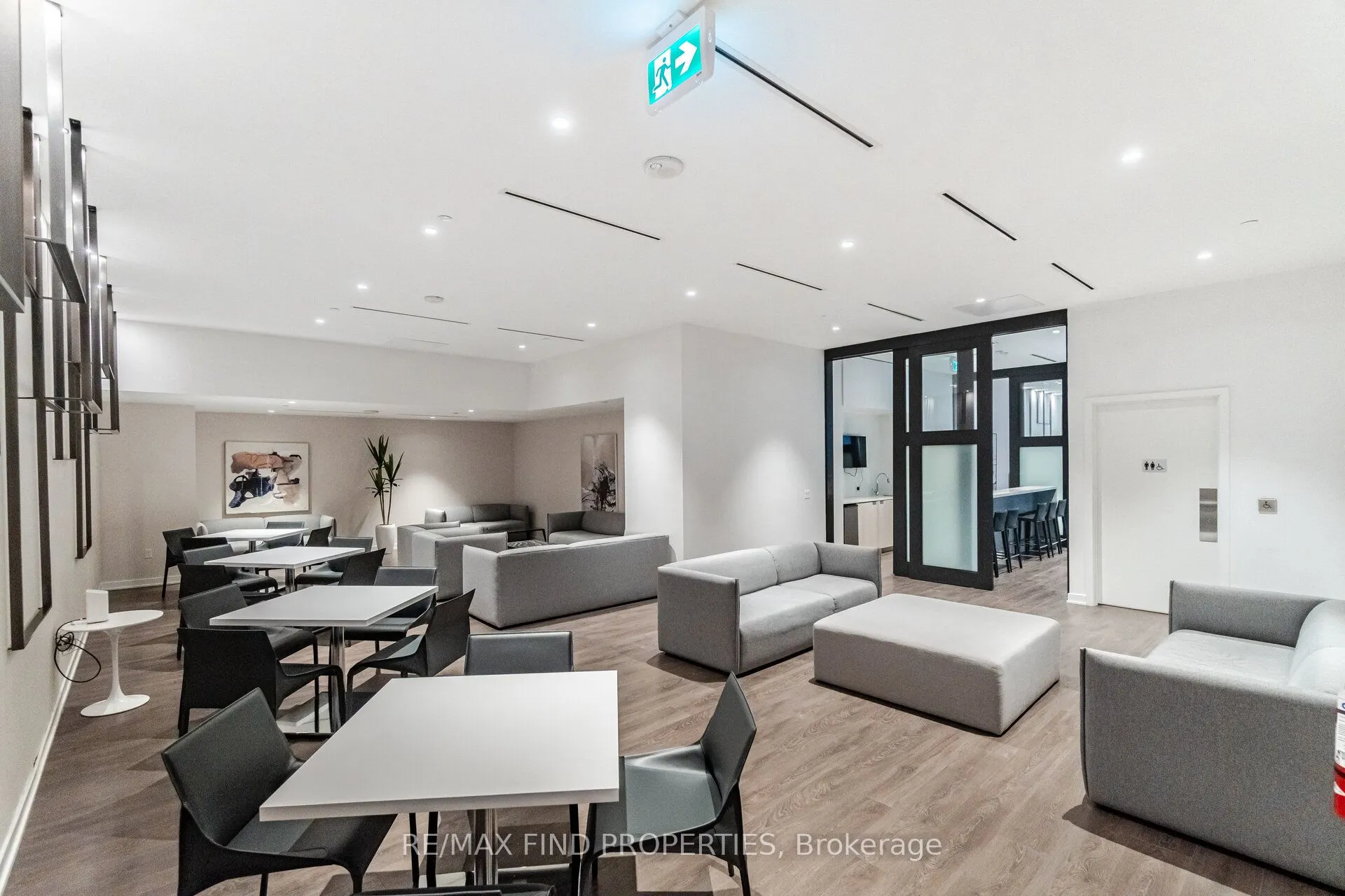 99 Broadway Avenue, #2304
