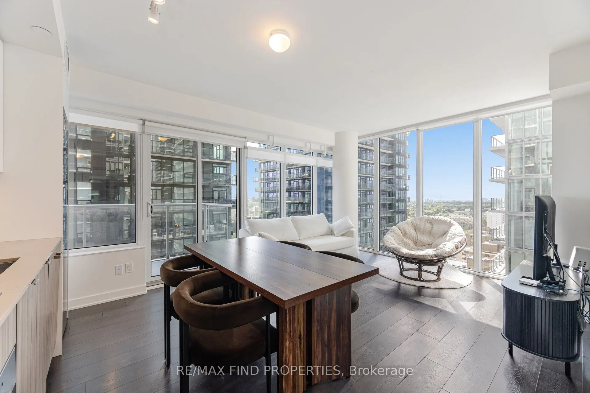 99 Broadway Avenue, #2304
