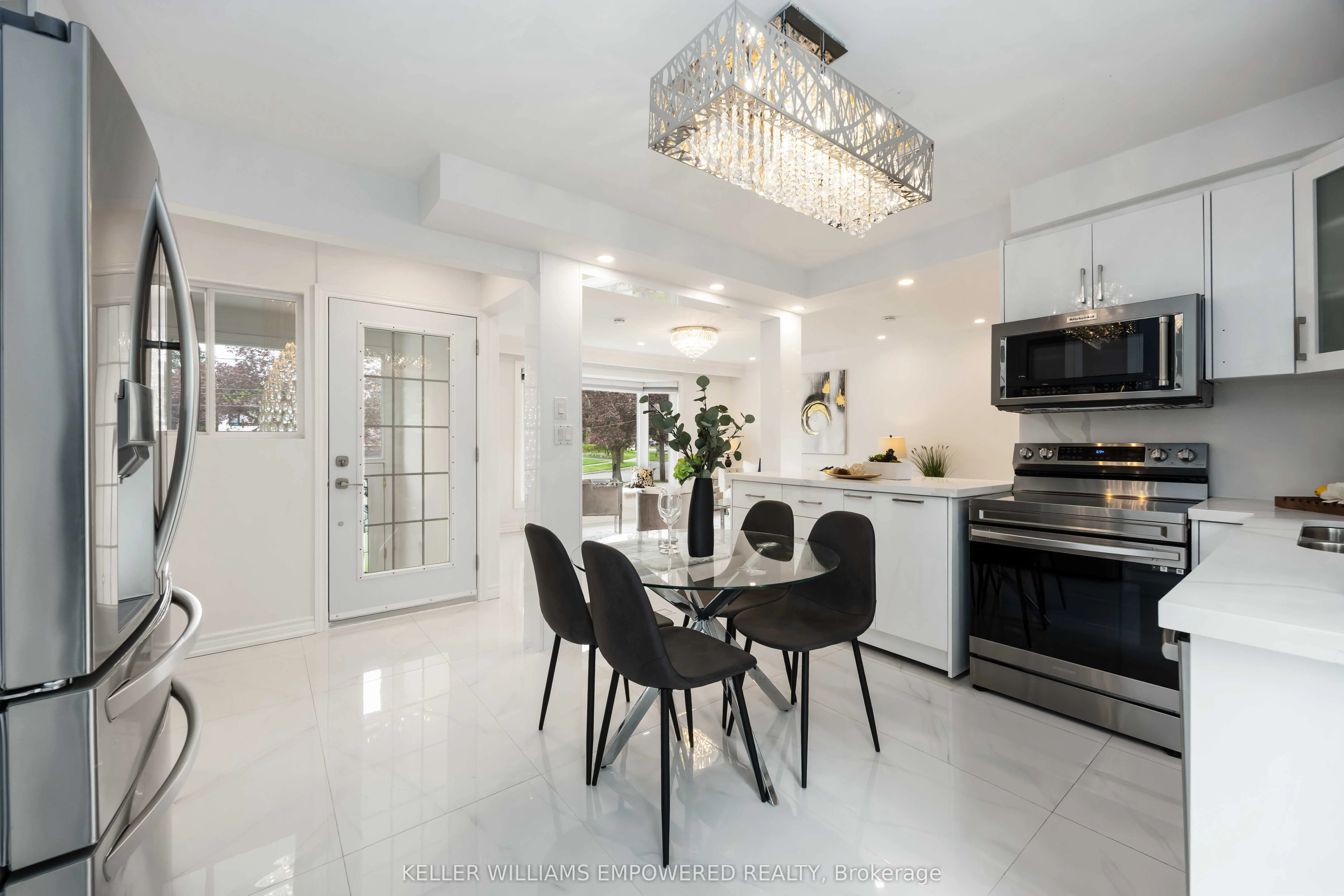112 Kingslake Road