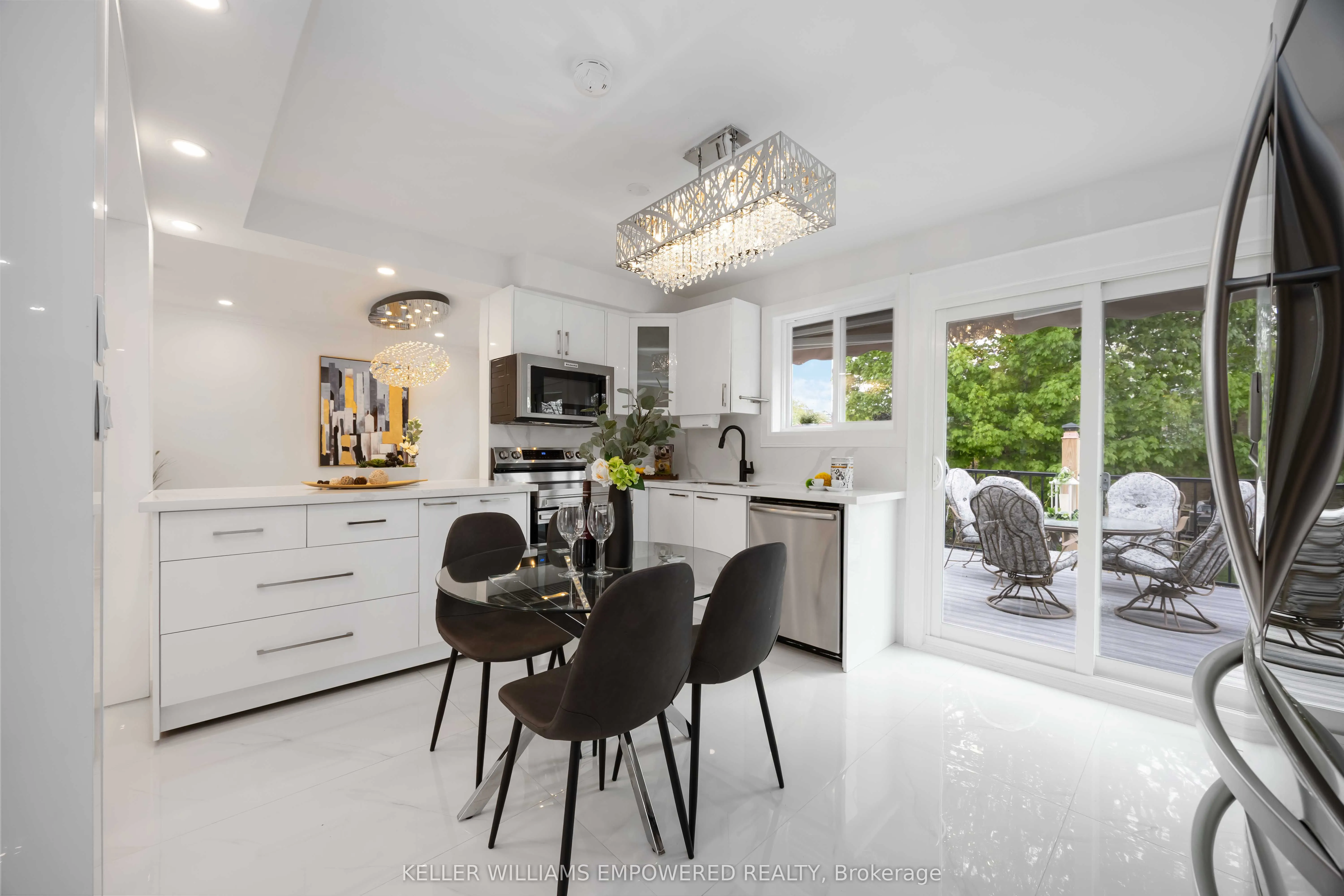 112 Kingslake Road