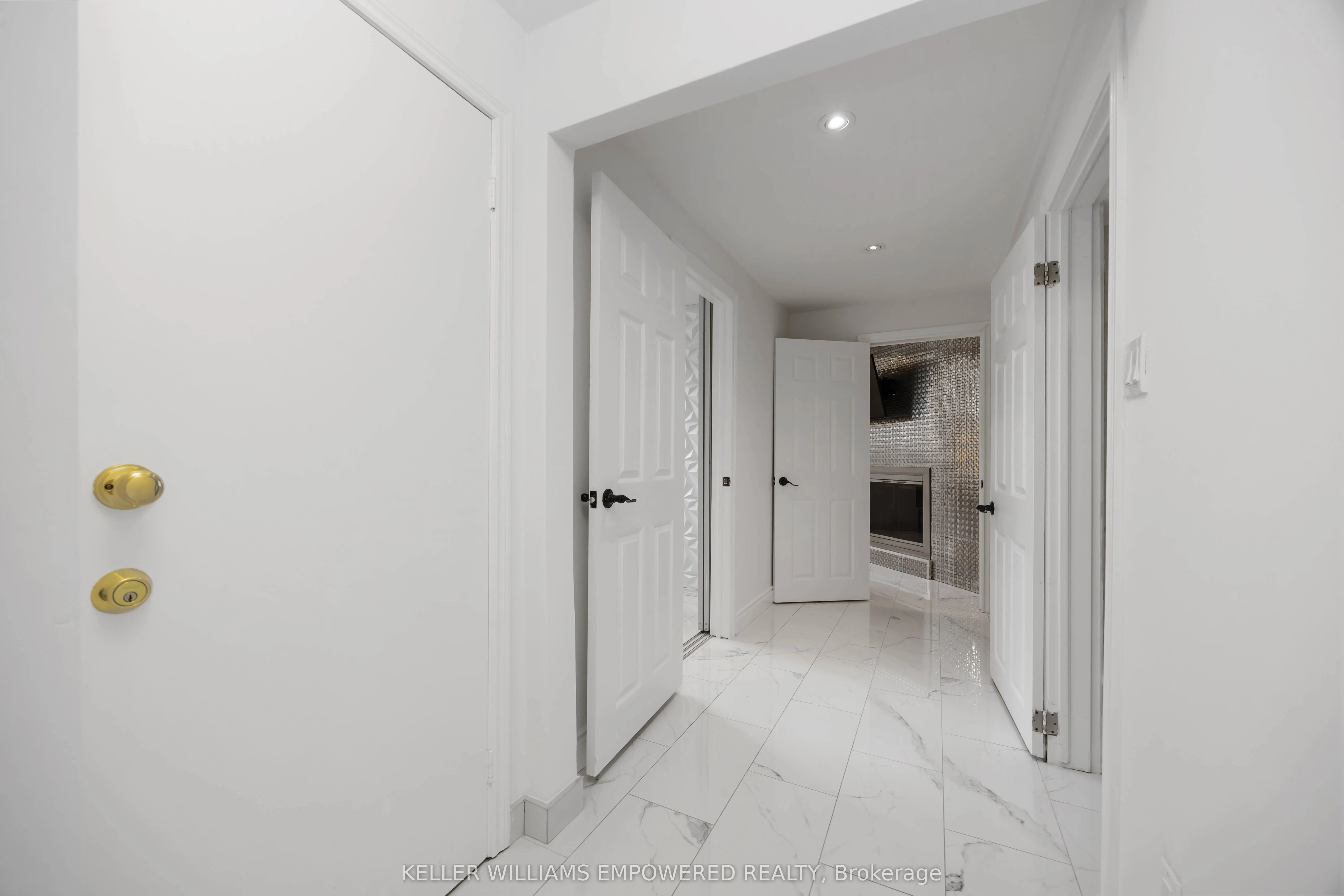 112 Kingslake Road