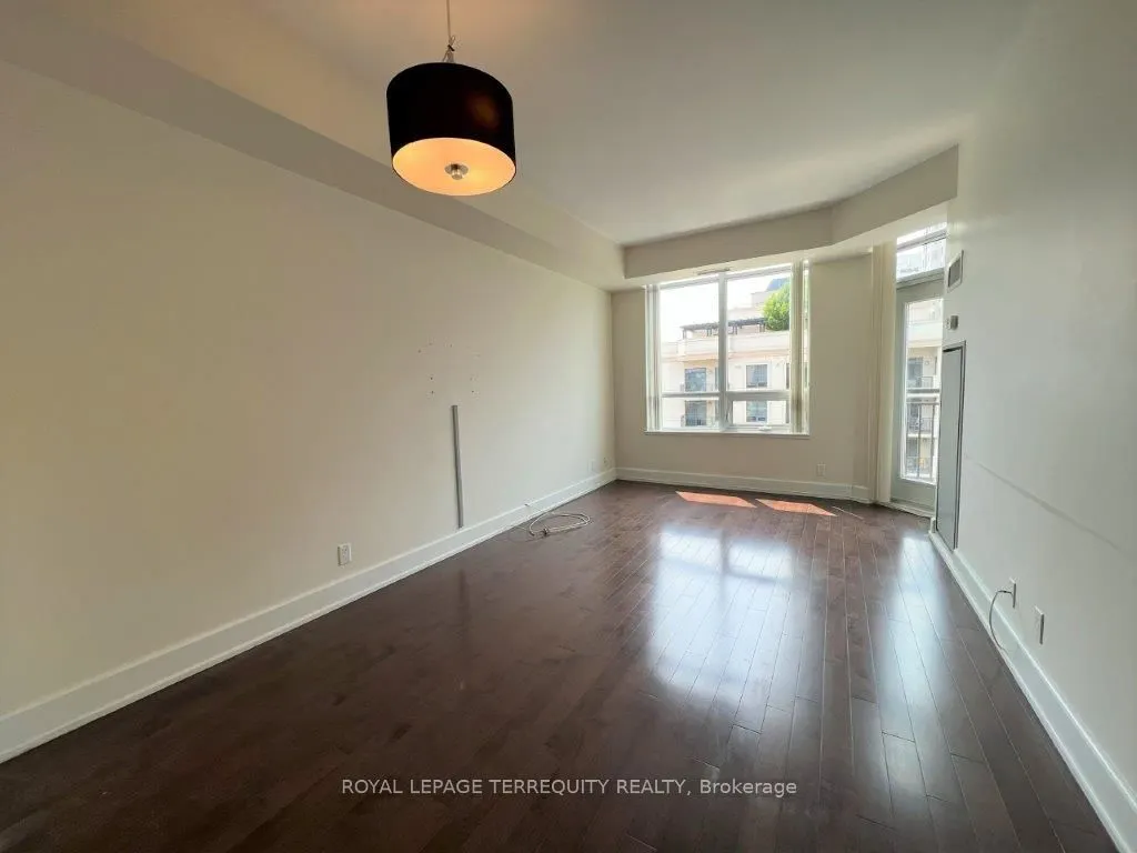 676 Sheppard Avenue E, #609