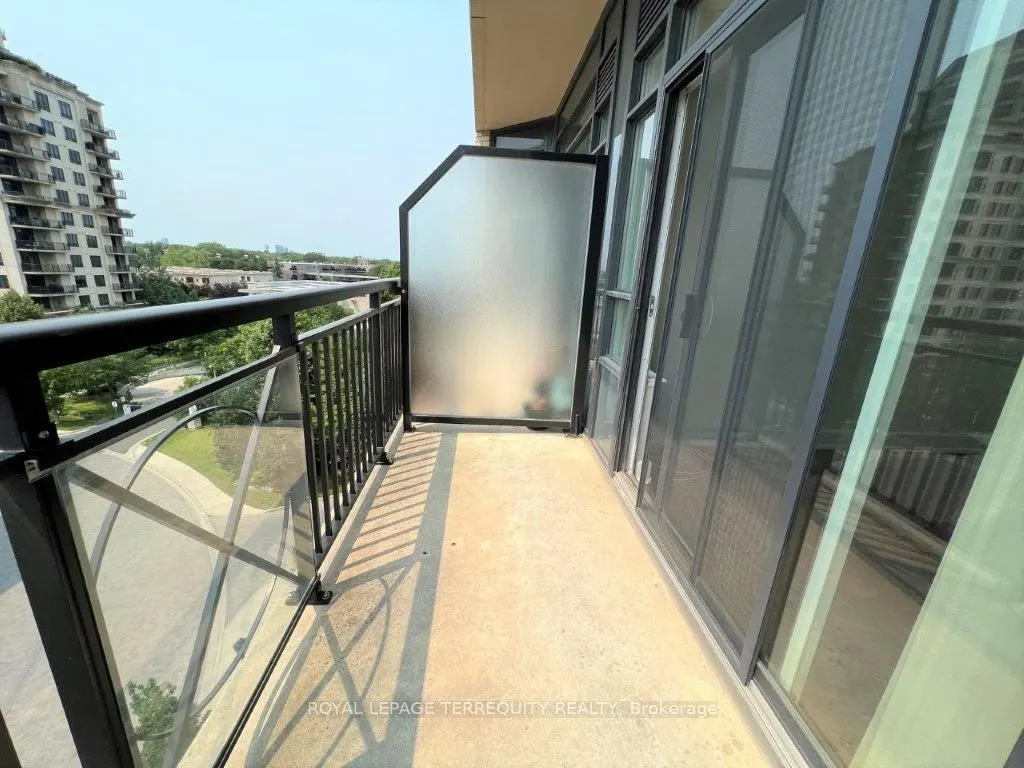 676 Sheppard Avenue E, #609