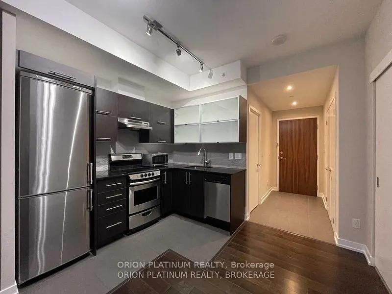 170 Fort York Boulevard, #2208