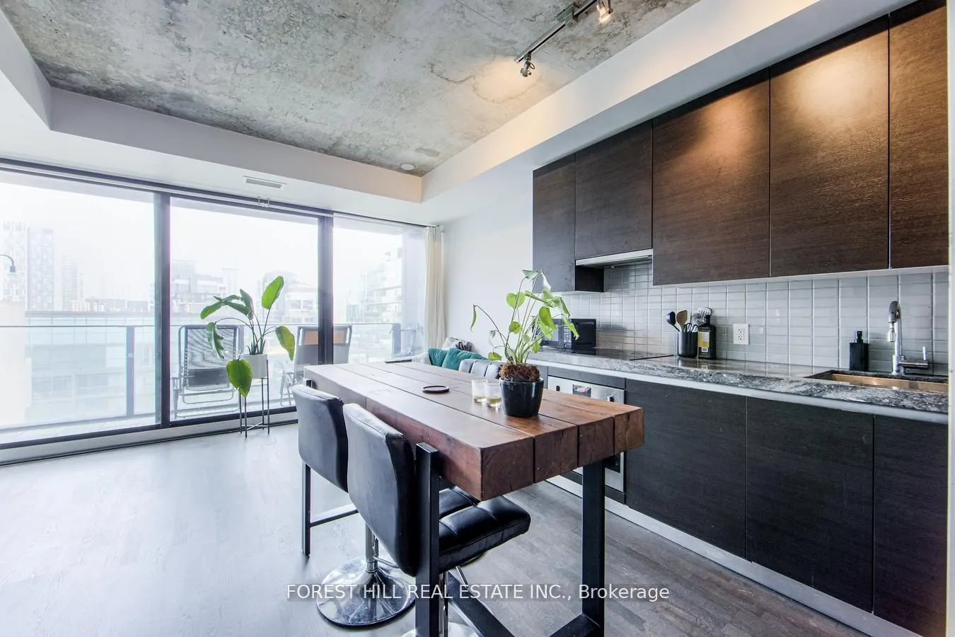 629 King Street W, #1110