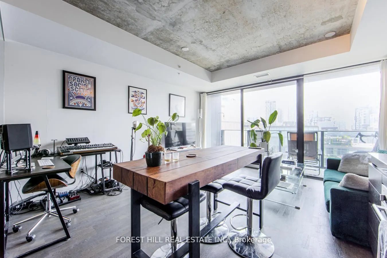 629 King Street W, #1110
