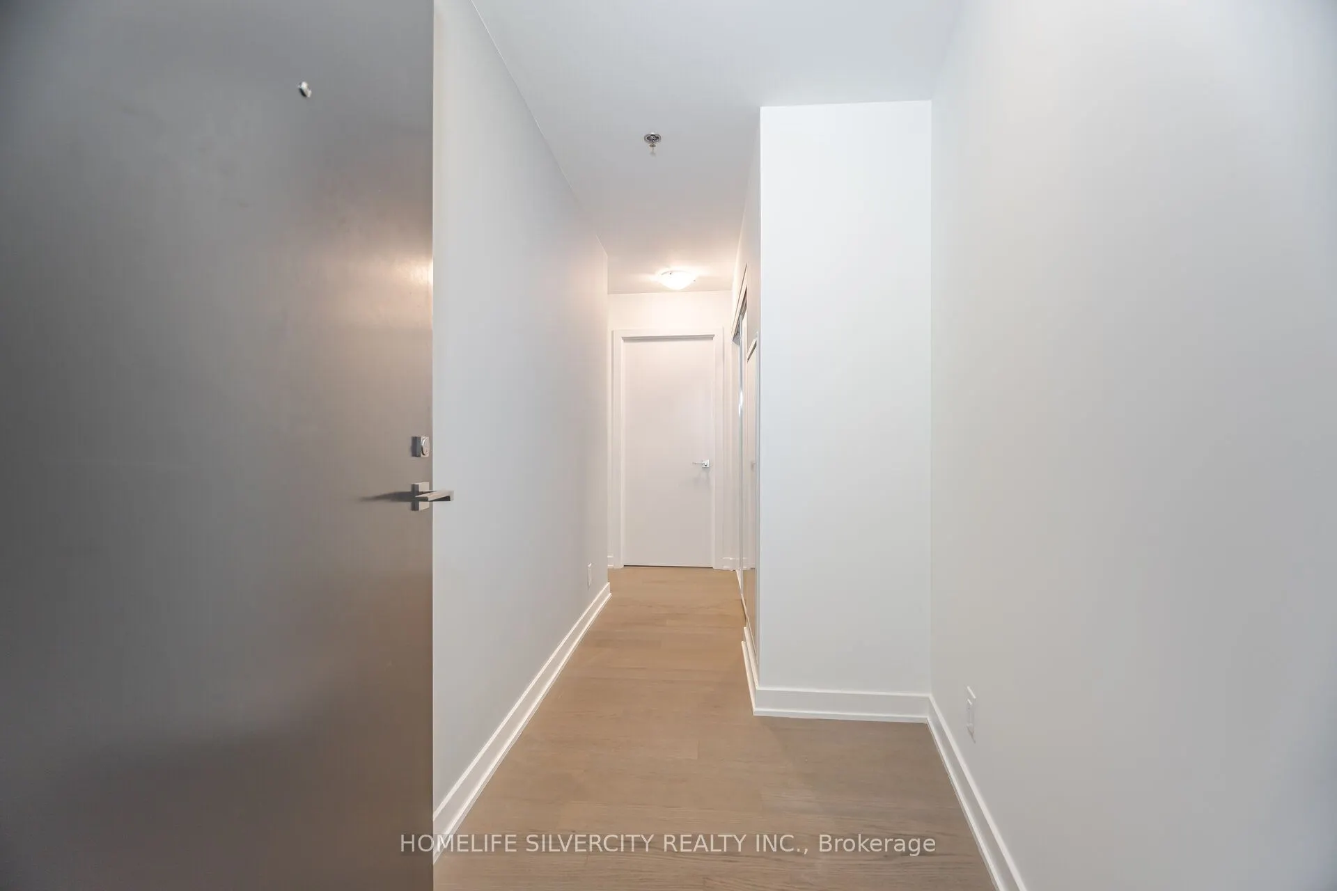 15 Beverley Street, #506