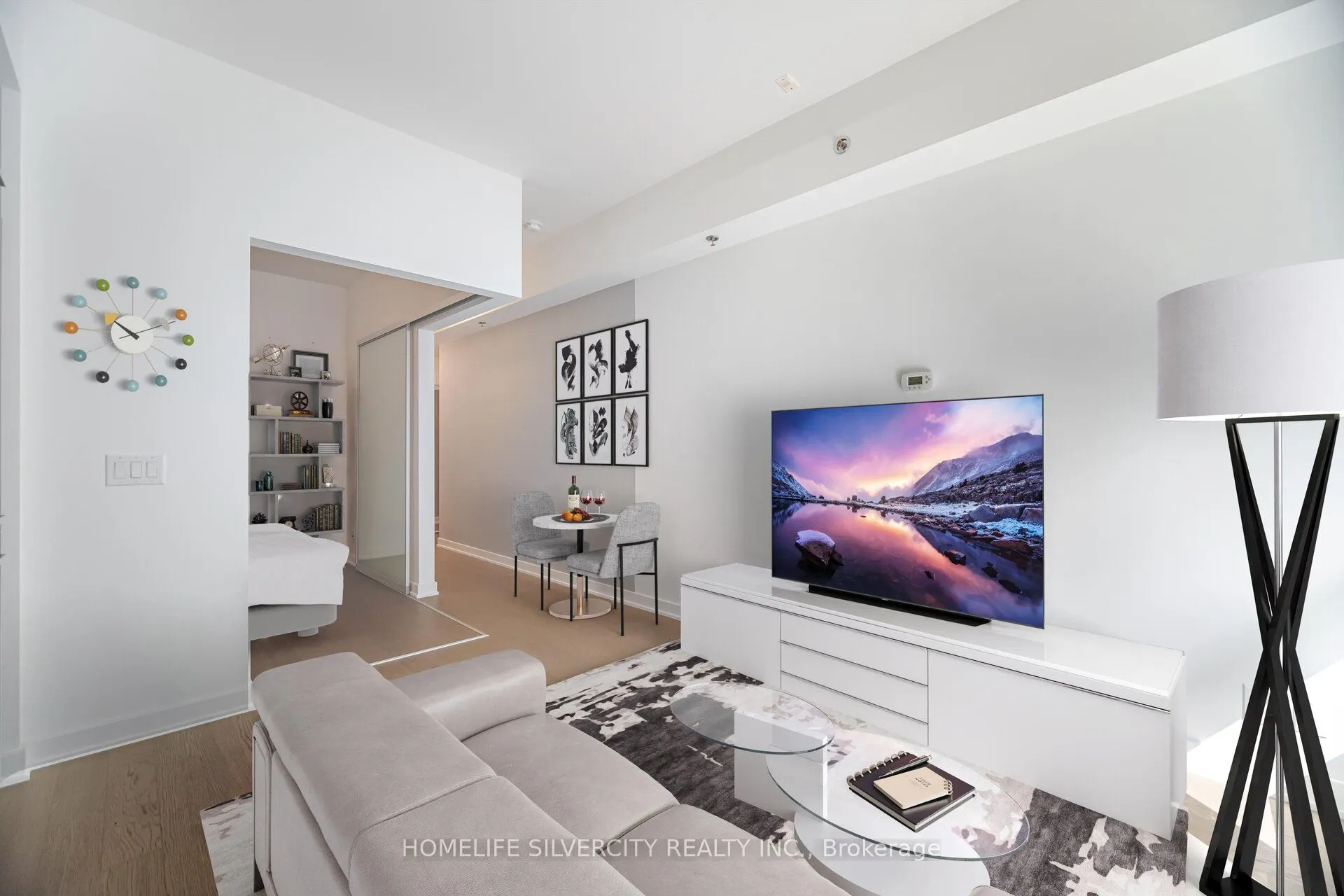 15 Beverley Street, #506