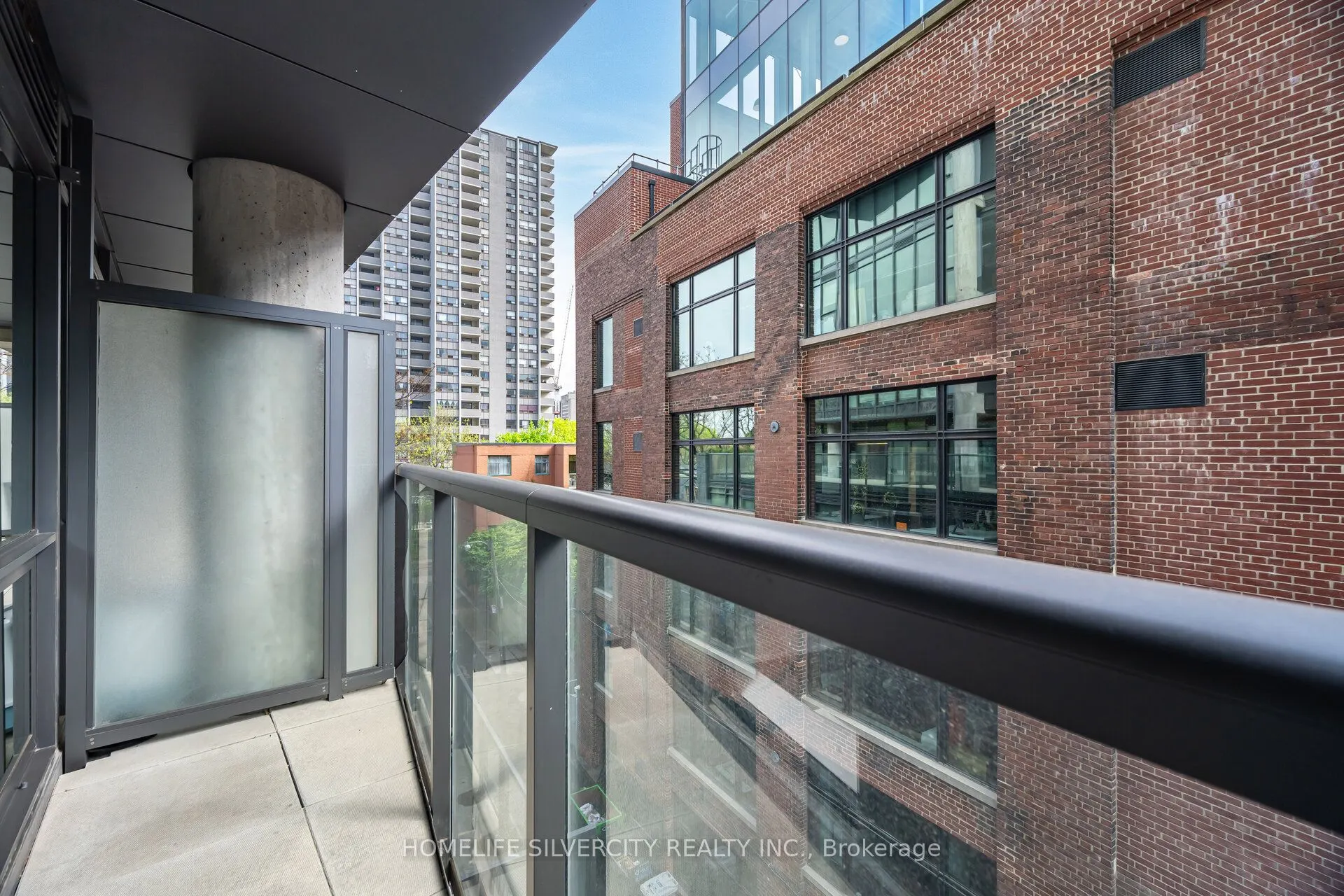 15 Beverley Street, #506