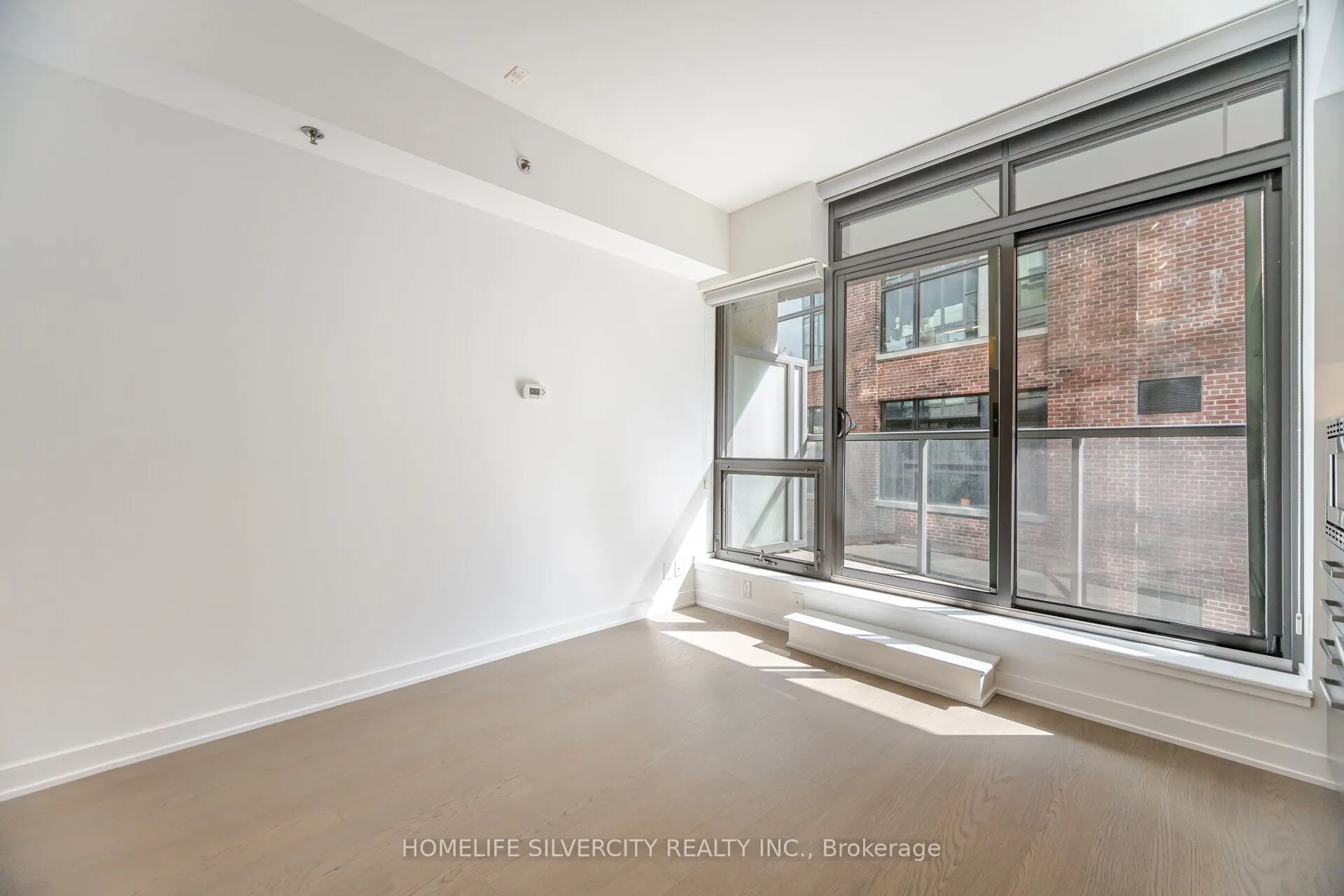 15 Beverley Street, #506