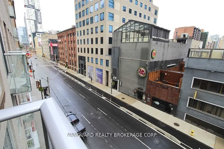 199 Richmond Street W, #401