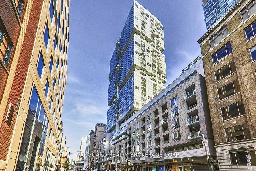199 Richmond Street W, #401