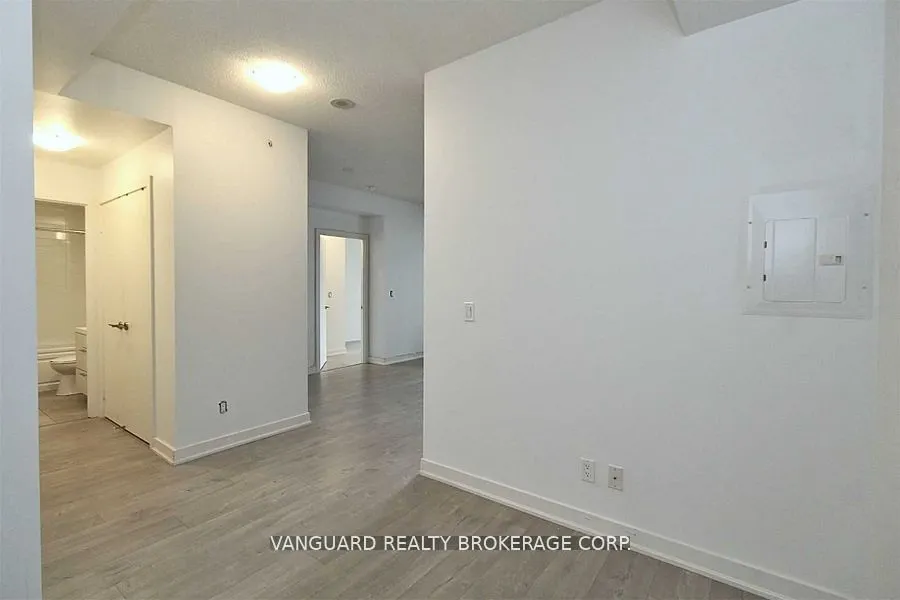 199 Richmond Street W, #401