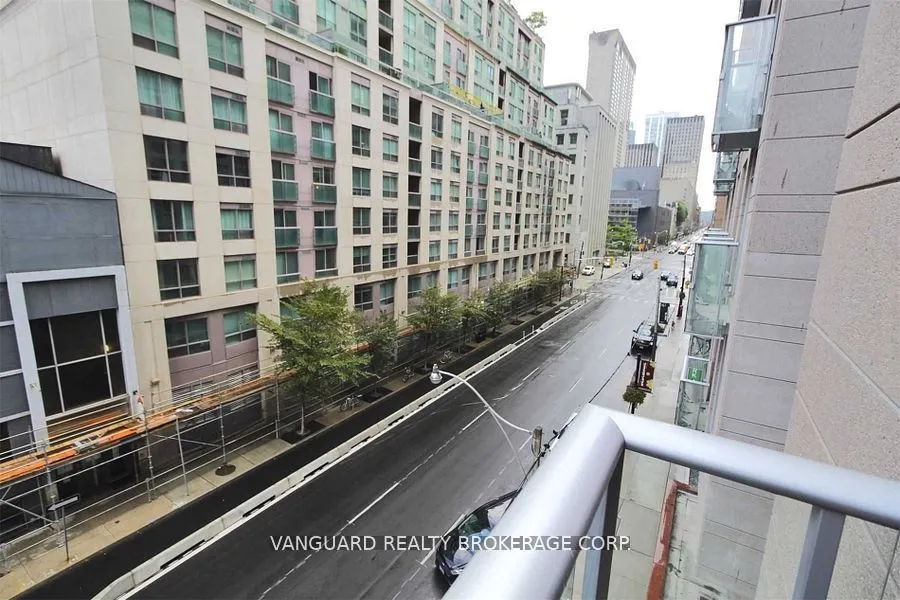 199 Richmond Street W, #401