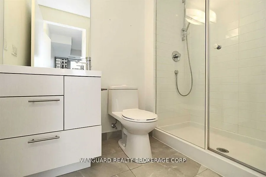 199 Richmond Street W, #401