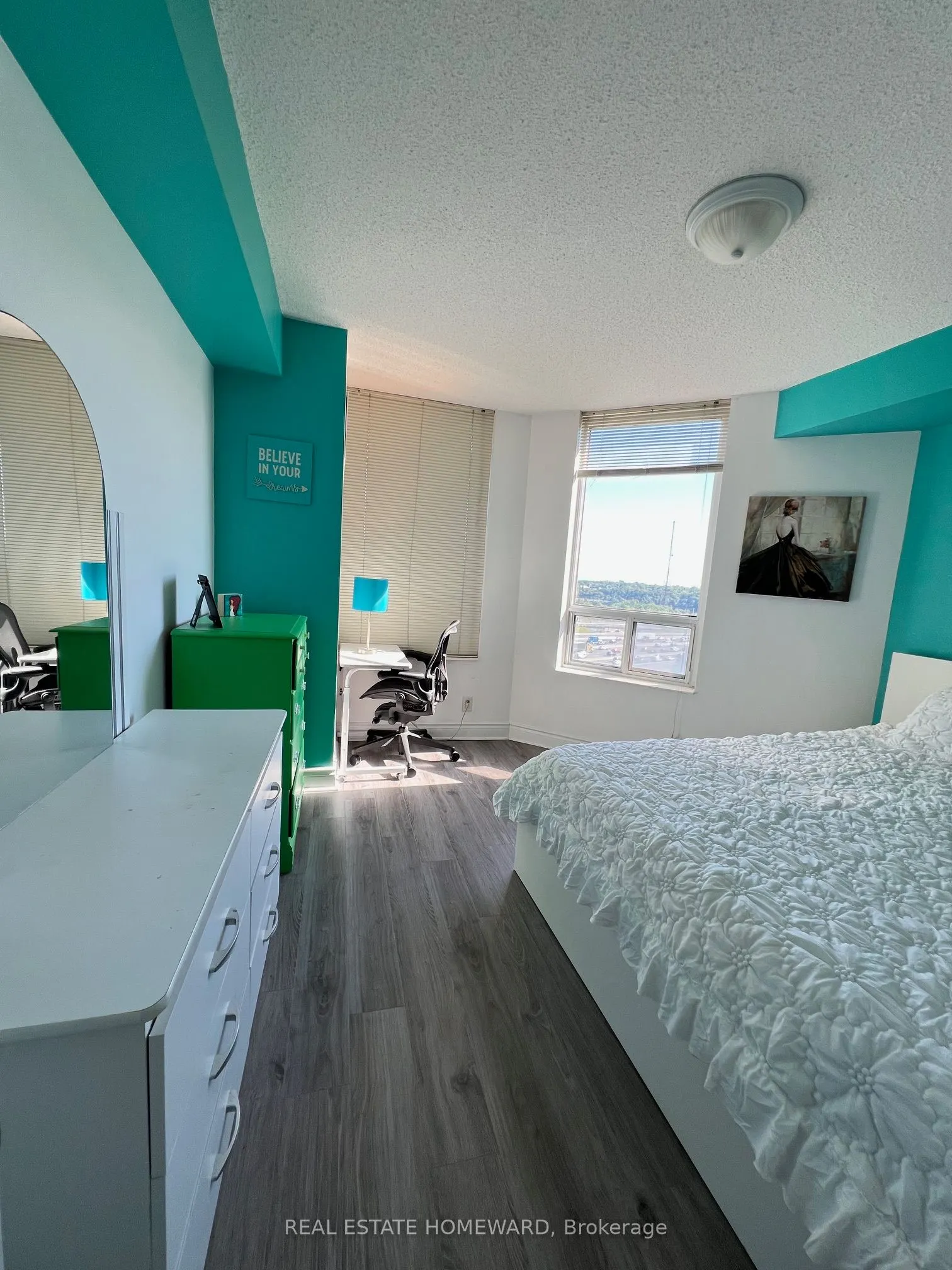 78 Harrison Garden Boulevard, #1008