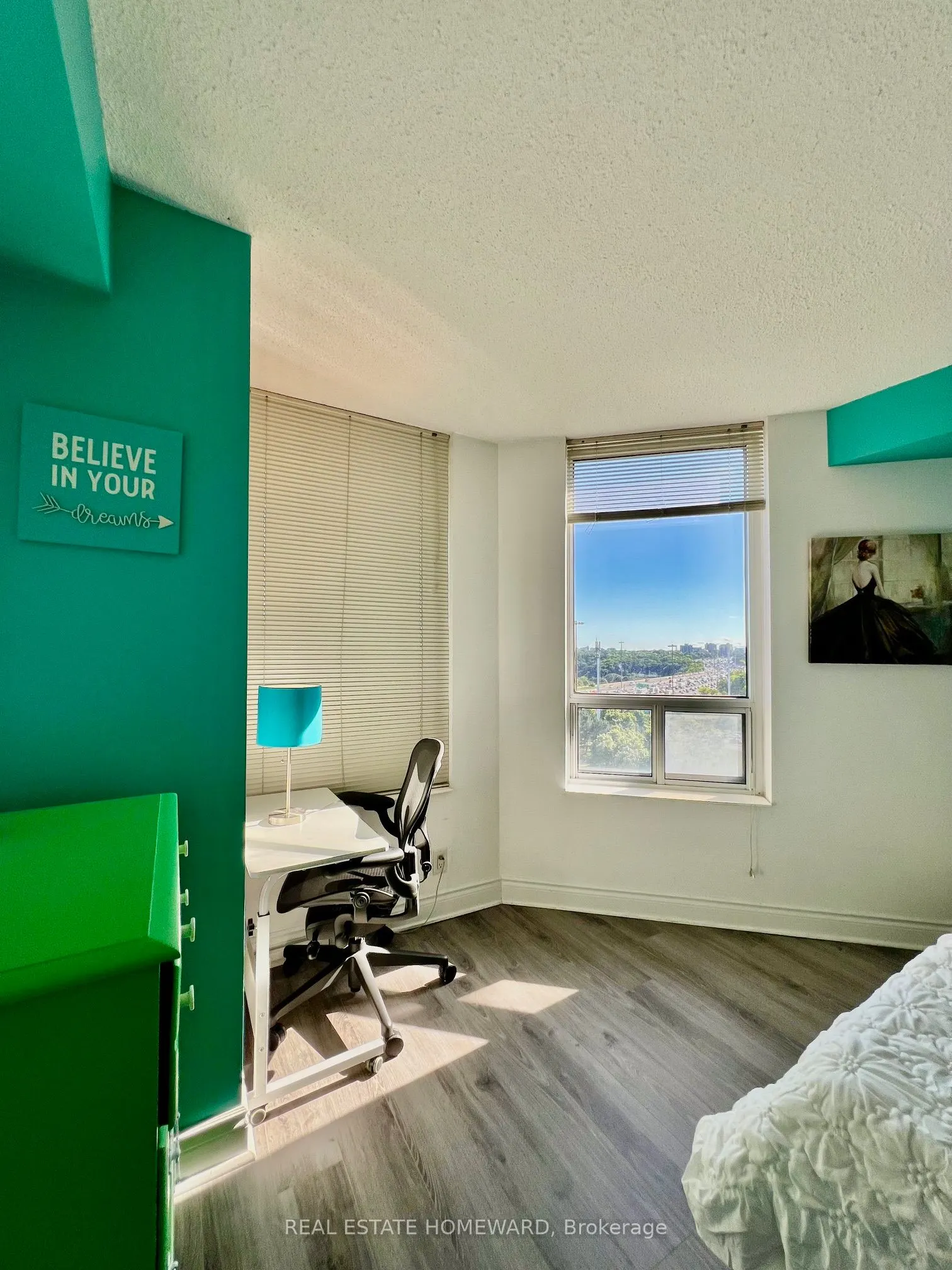 78 Harrison Garden Boulevard, #1008