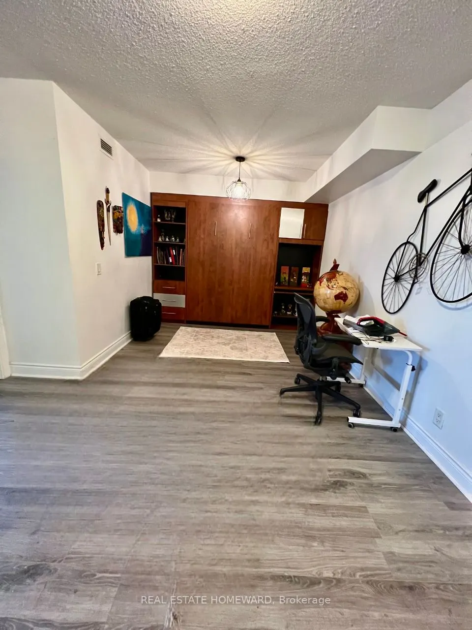 78 Harrison Garden Boulevard, #1008