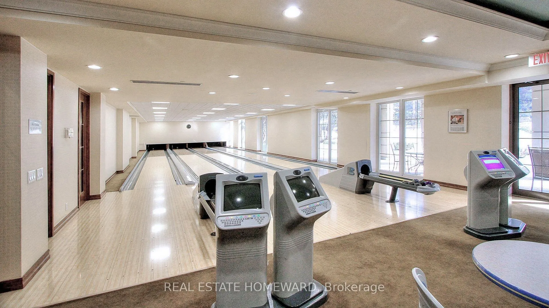78 Harrison Garden Boulevard, #1008